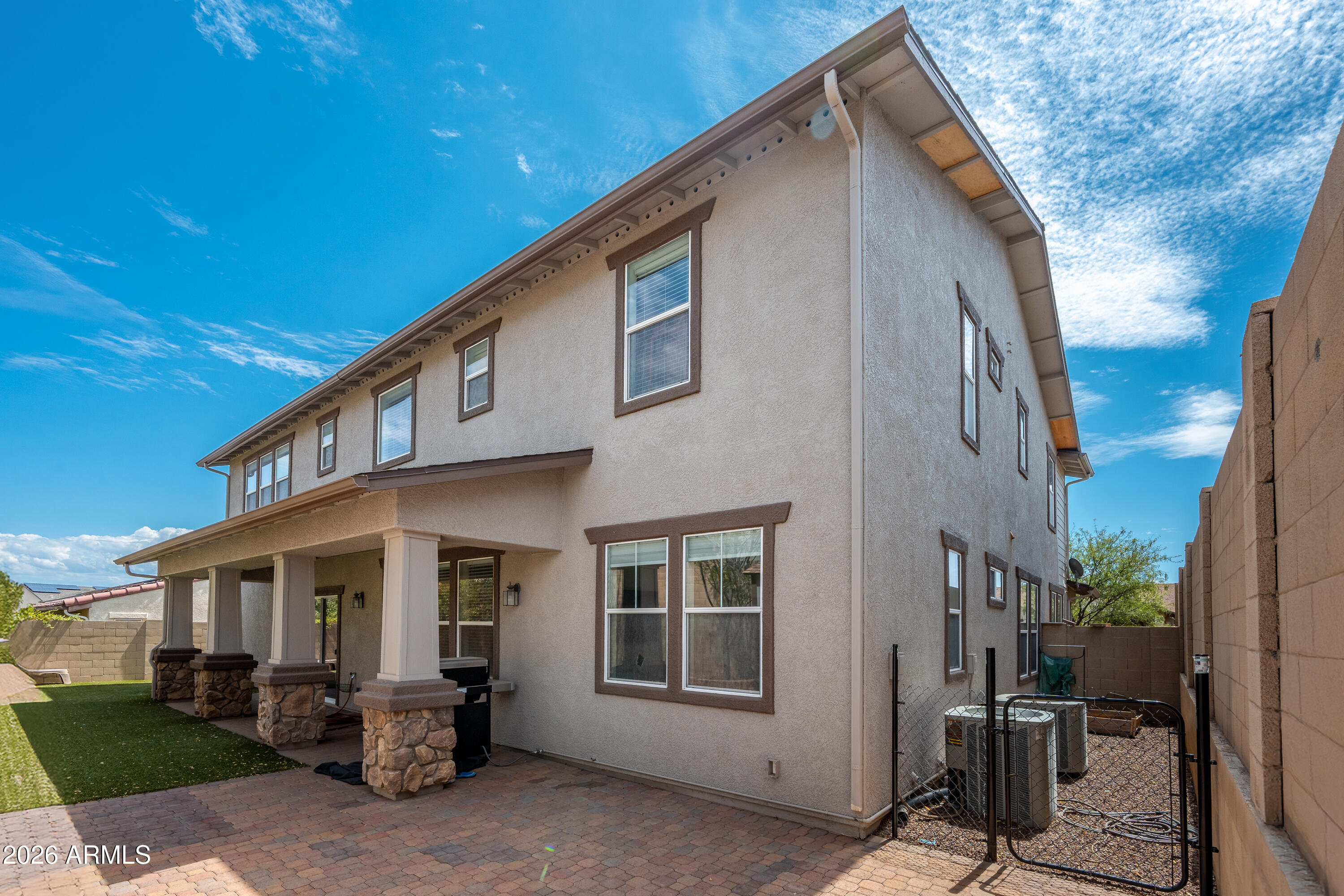 MOUNTAIN GATE - Residential