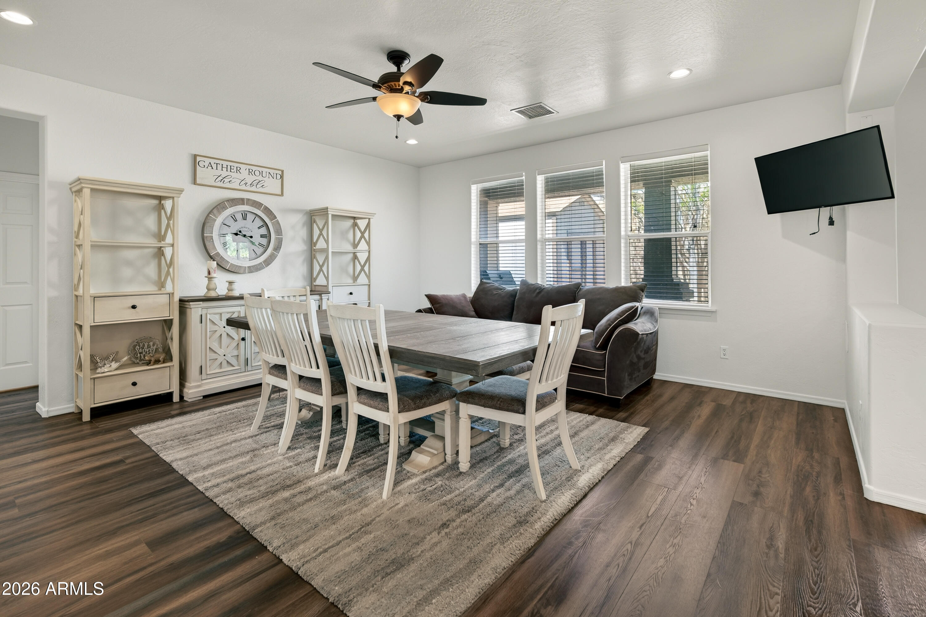 MOUNTAIN GATE - Residential