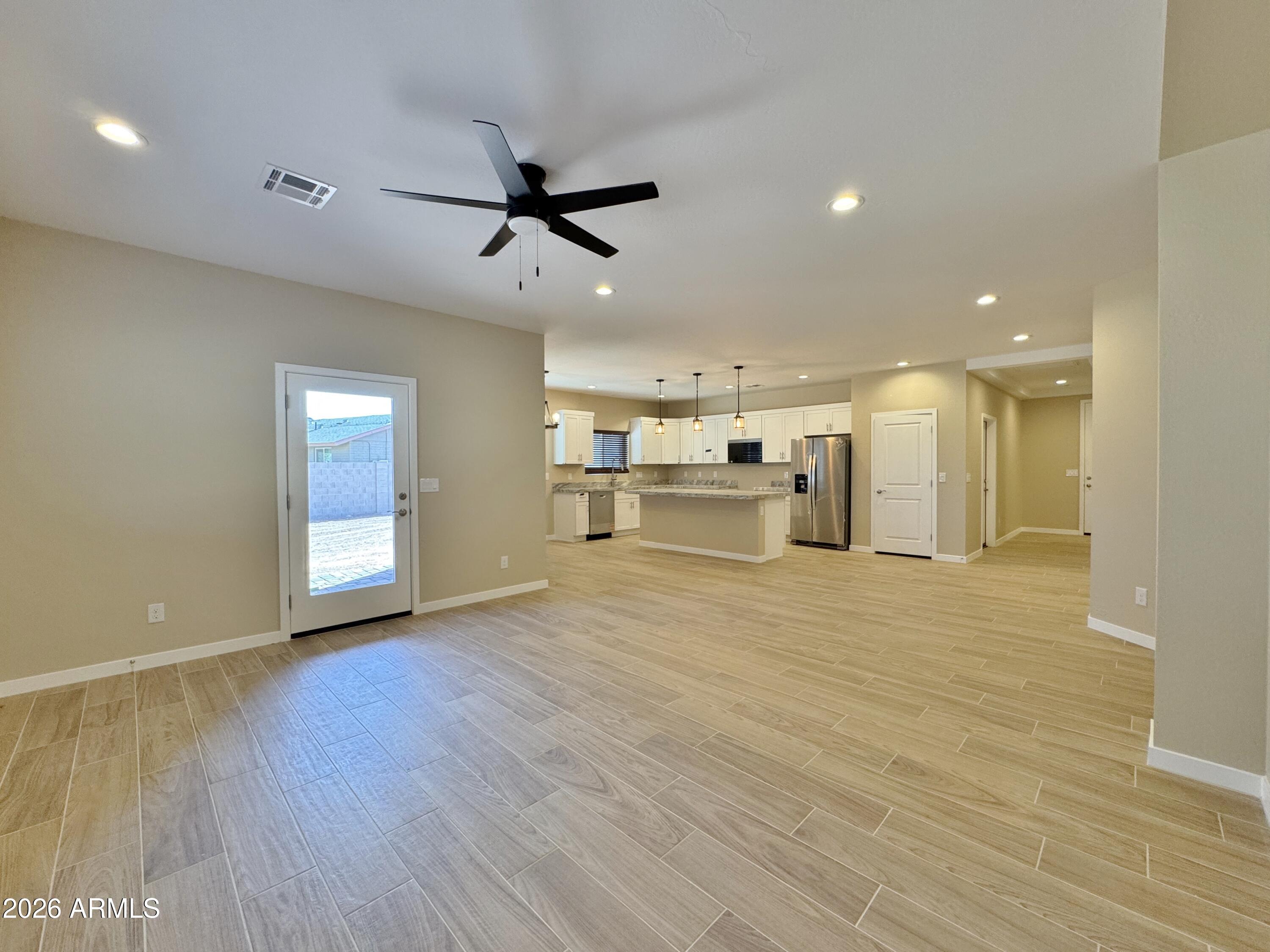 ARIZONA CITY UNIT THREE - Residential
