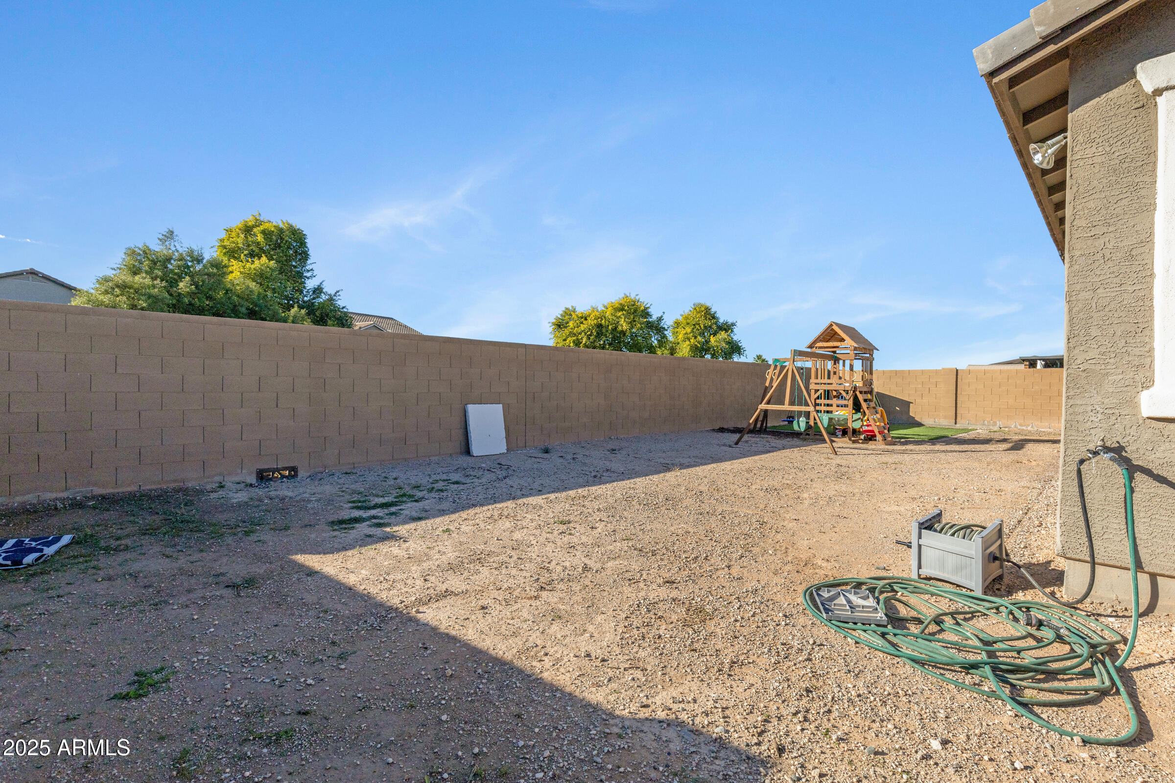 CRESTFIELD MANOR AT ARIZONA FARMS VILLAGE PAR 1 - Residential
