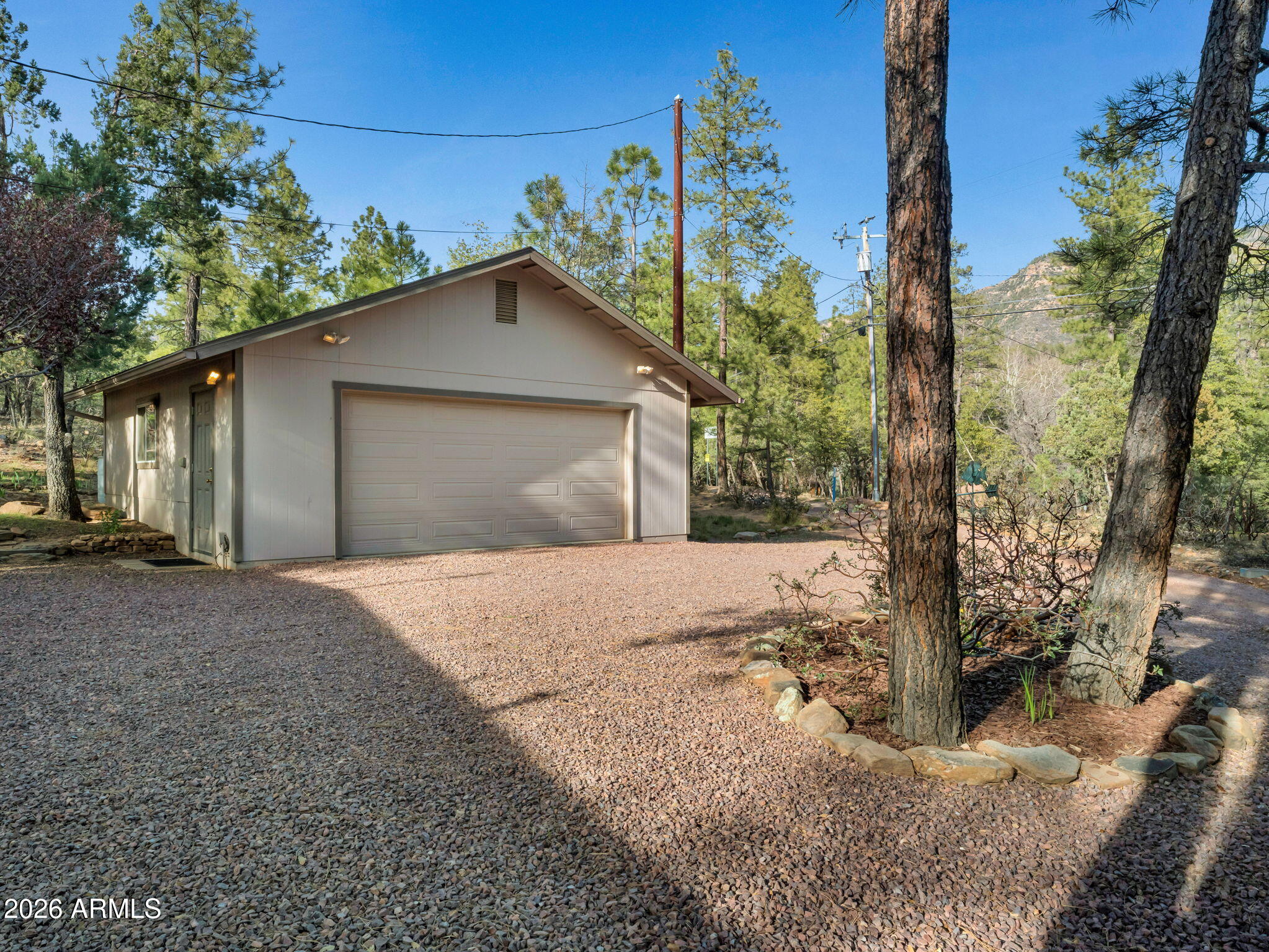 Unsub Pine N of Hardscrabble - Residential
