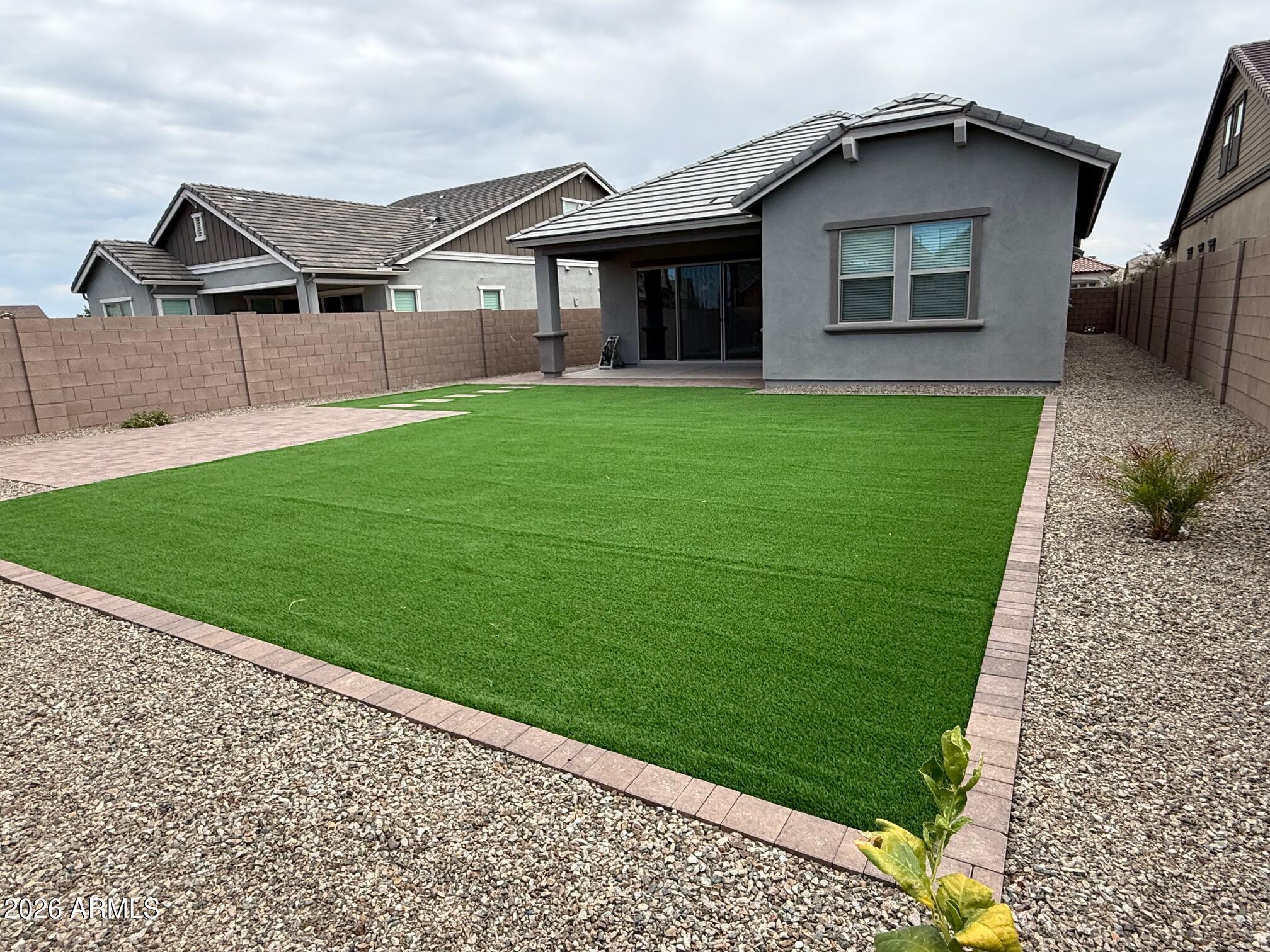FULTON HOMES BARNEY FARMS PHASE 1B - Residential Lease