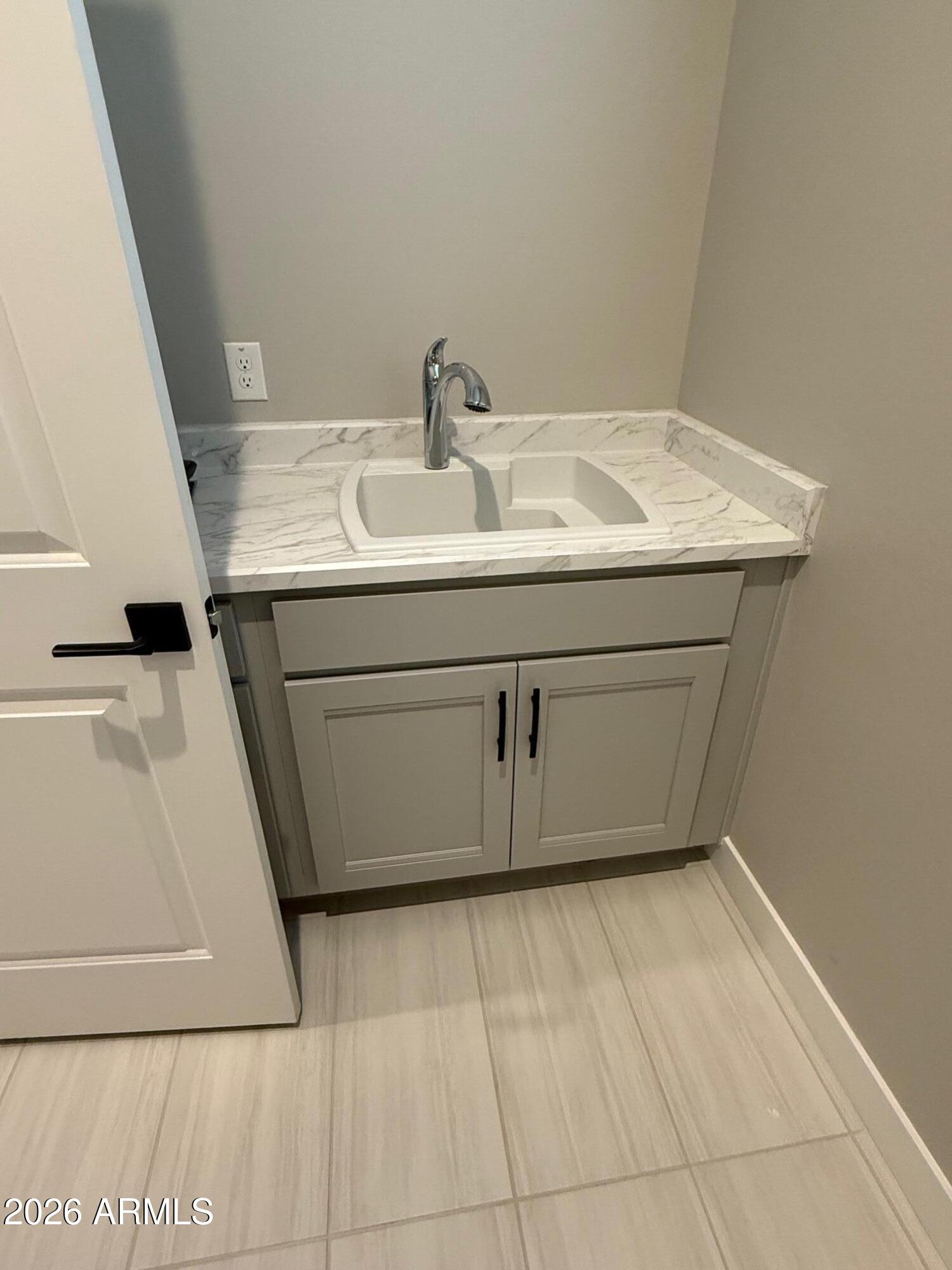 FULTON HOMES BARNEY FARMS PHASE 1B - Residential Lease