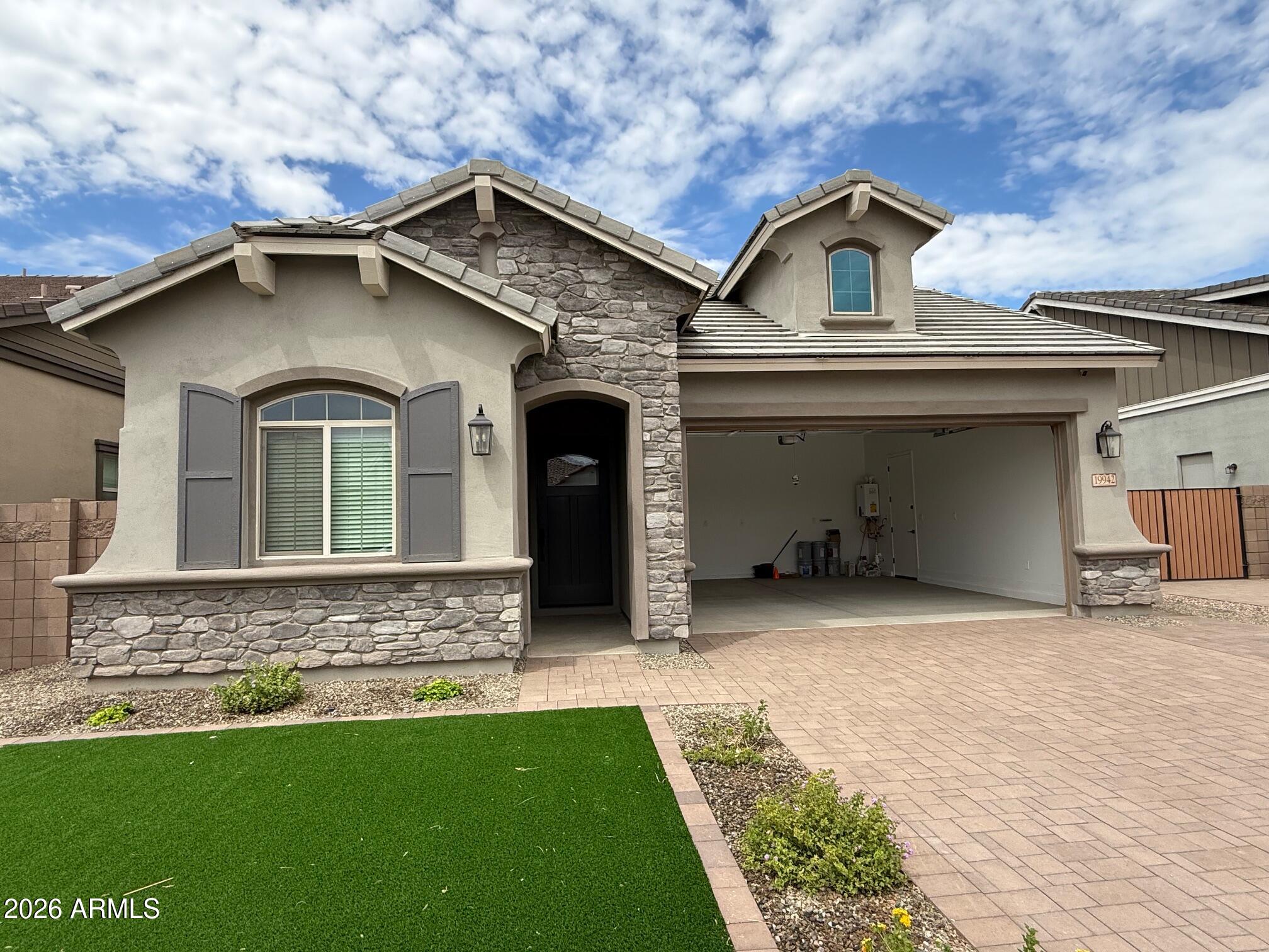 FULTON HOMES BARNEY FARMS PHASE 1B - Residential Lease