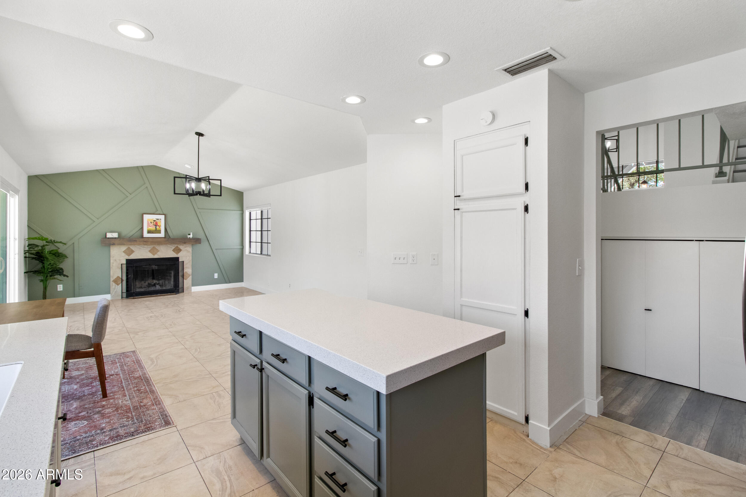 STRAWBERRY POINT 3 - Residential