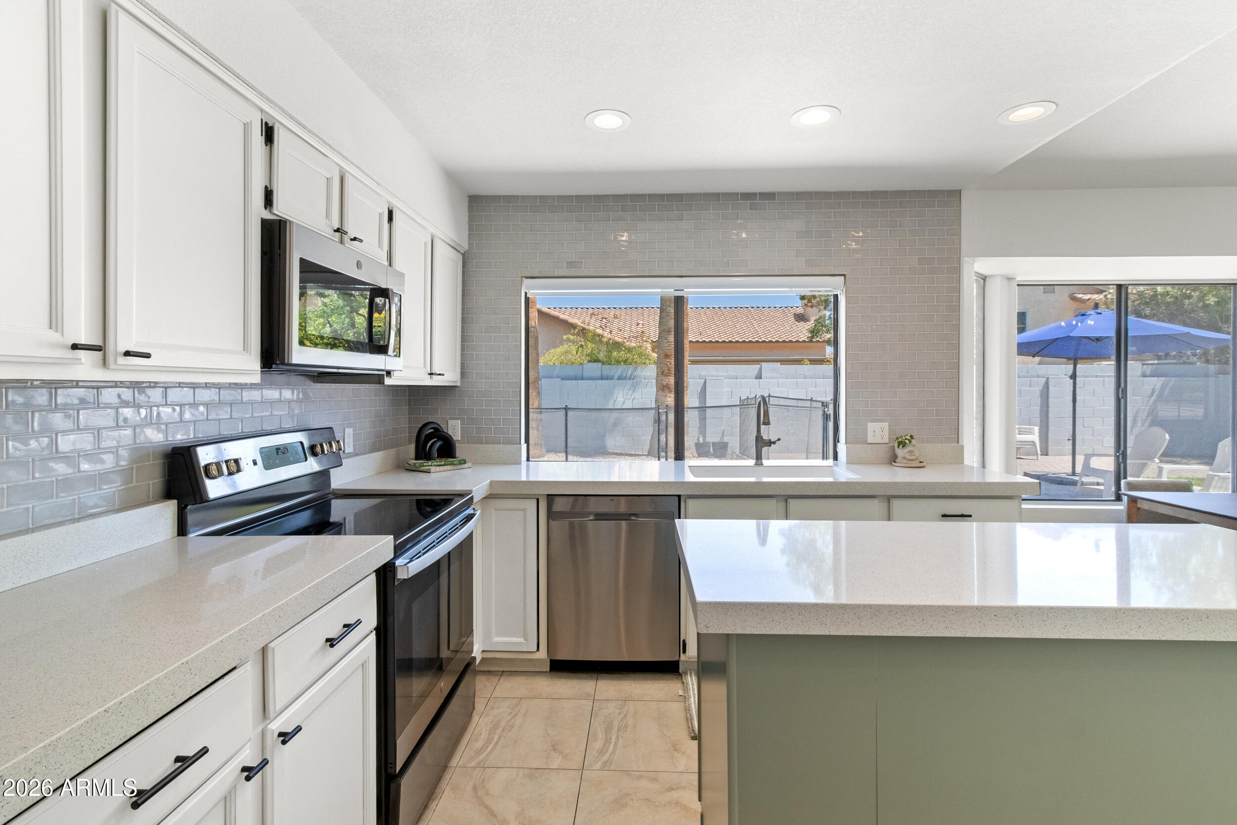 STRAWBERRY POINT 3 - Residential