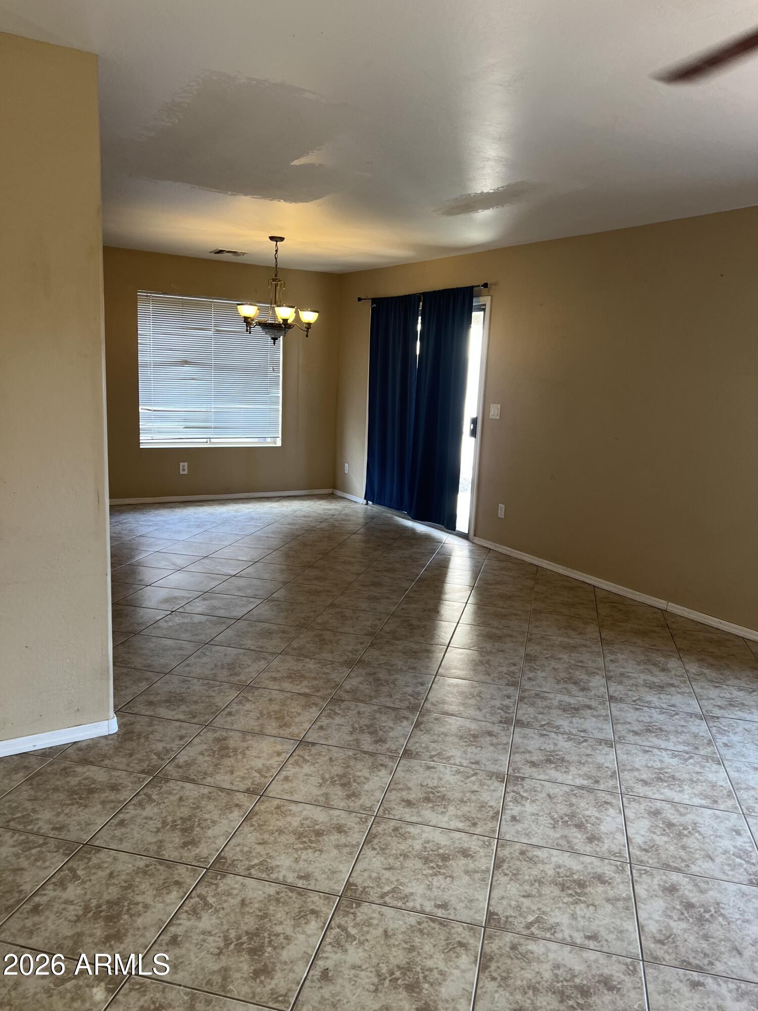 SIGNAL BUTTE MANOR 2 - Residential