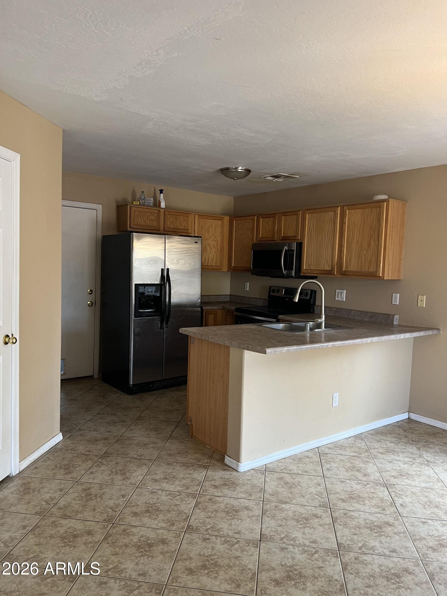 SIGNAL BUTTE MANOR 2 - Residential