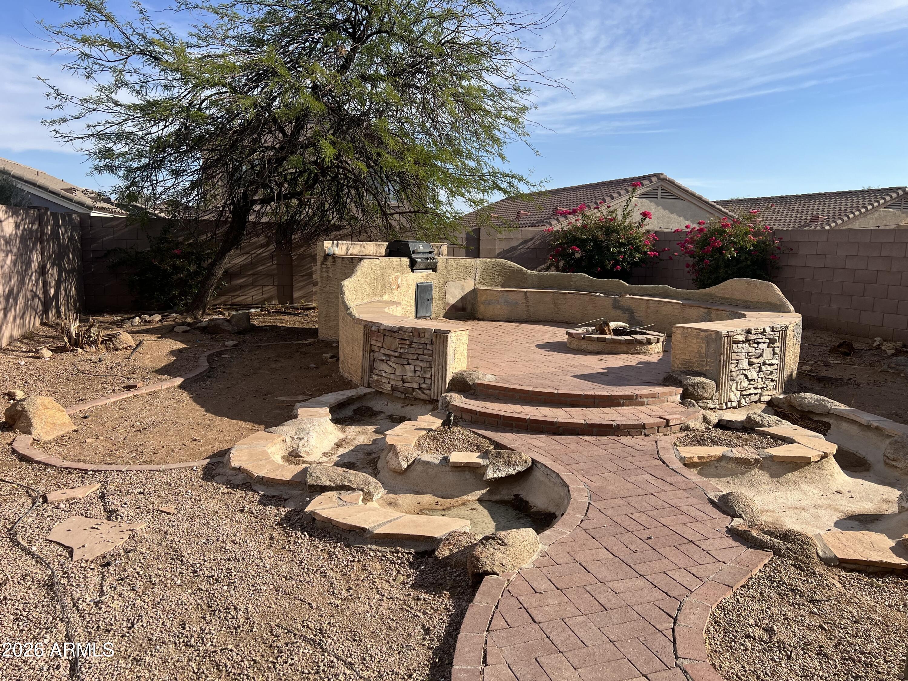 SIGNAL BUTTE MANOR 2 - Residential