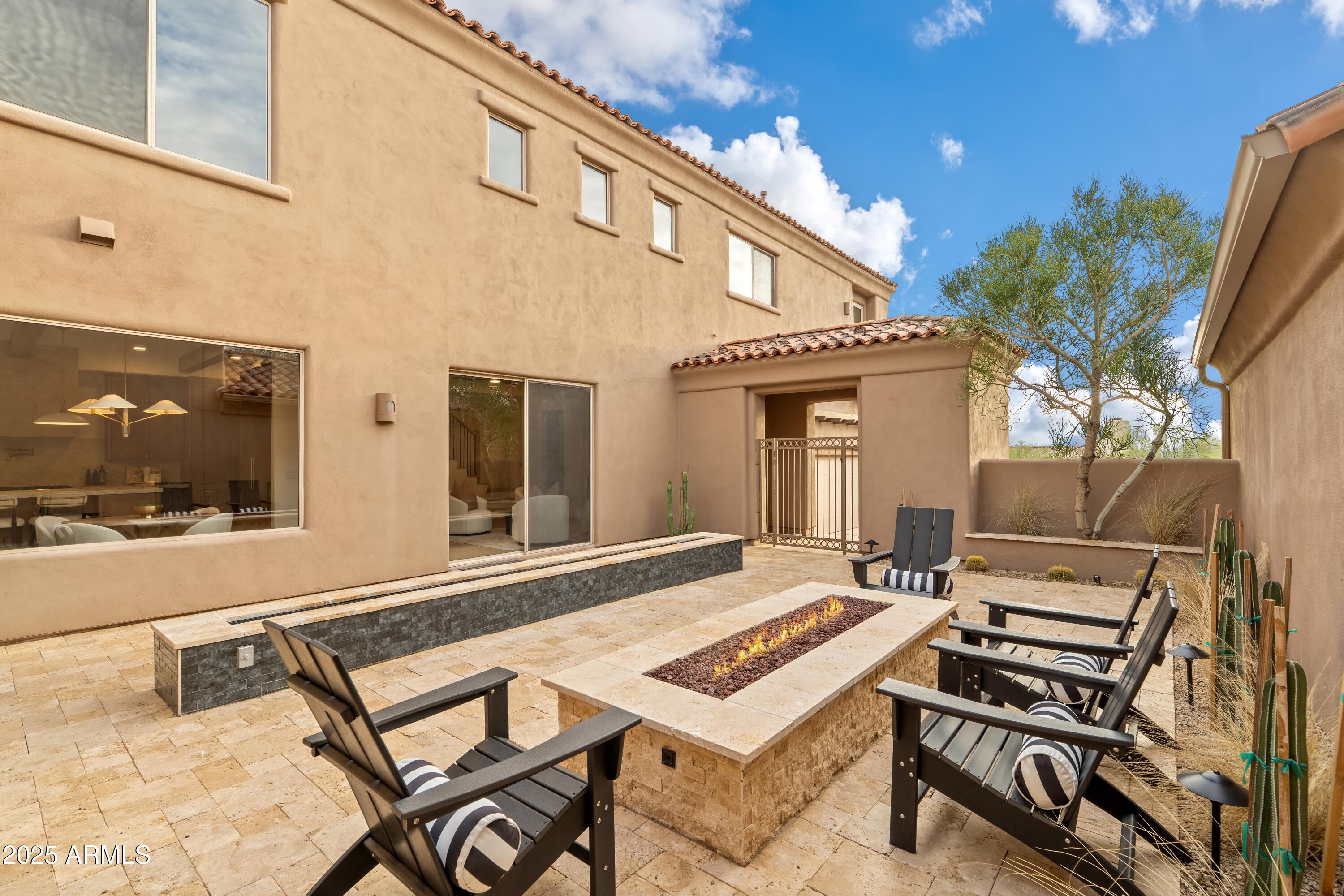 DC RANCH - Residential