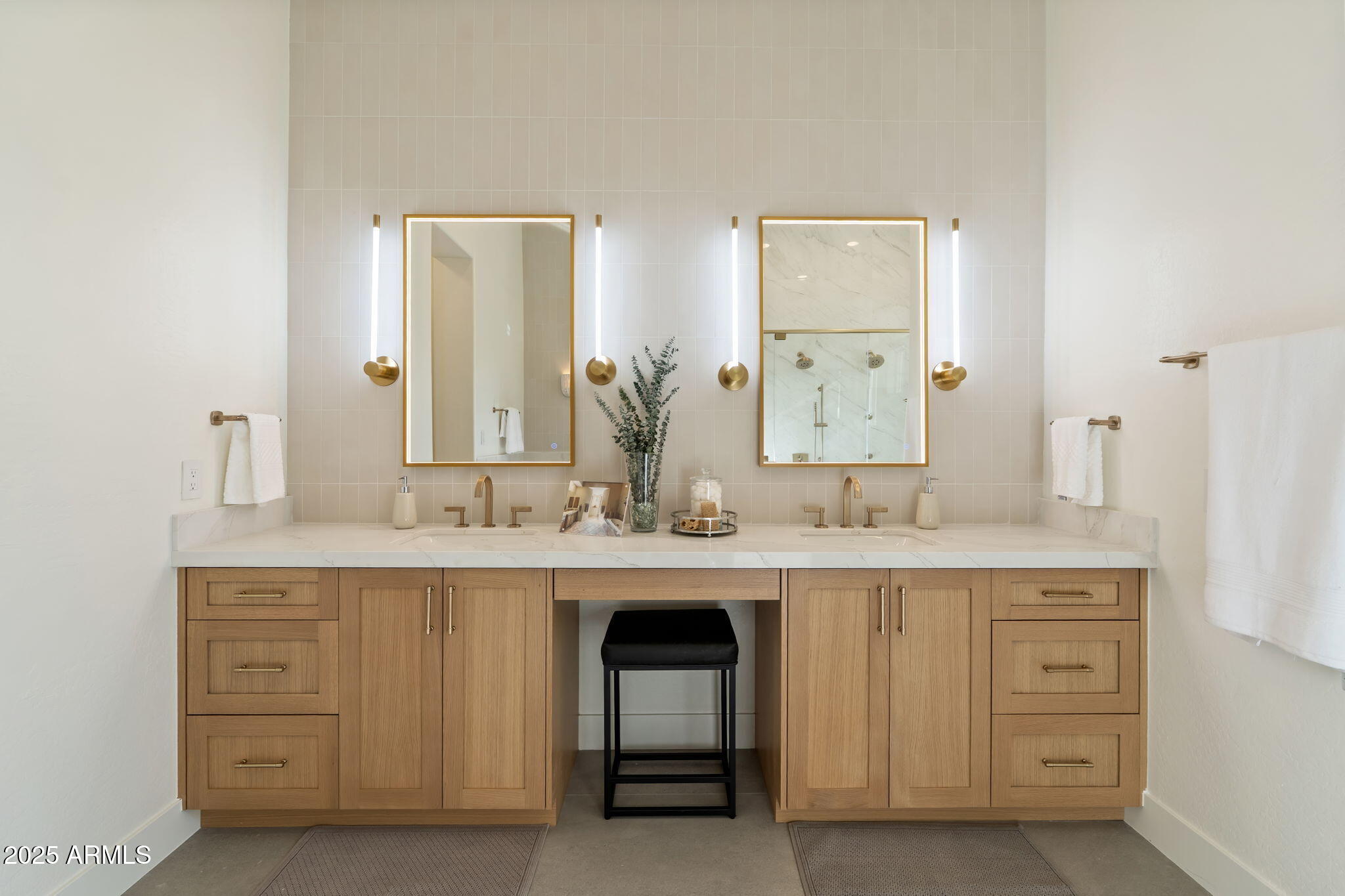 DC RANCH - Residential