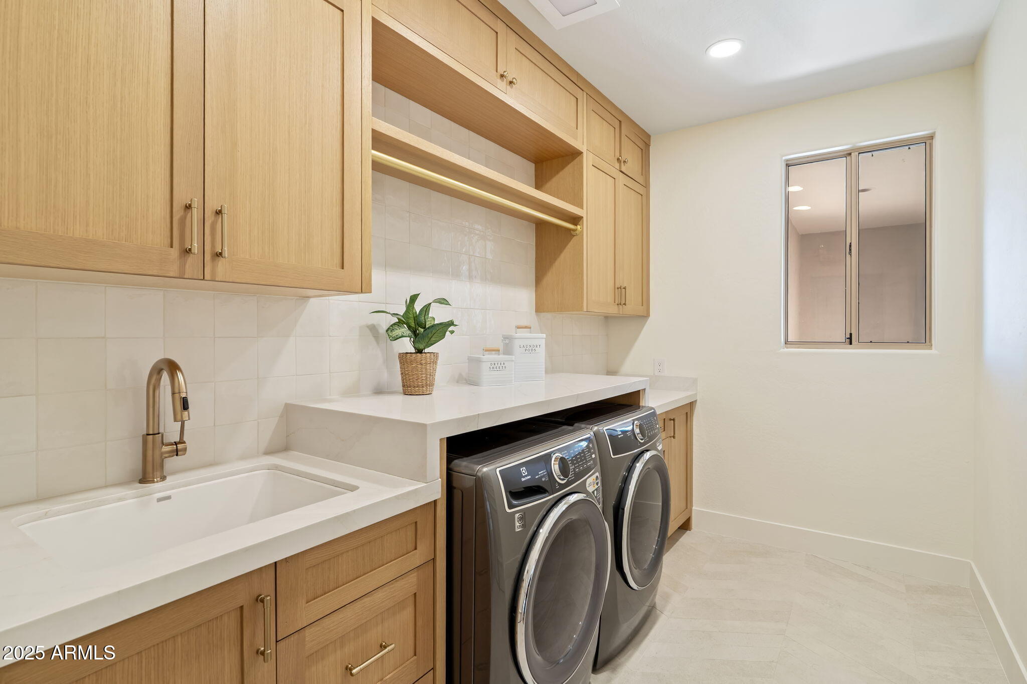 DC RANCH - Residential
