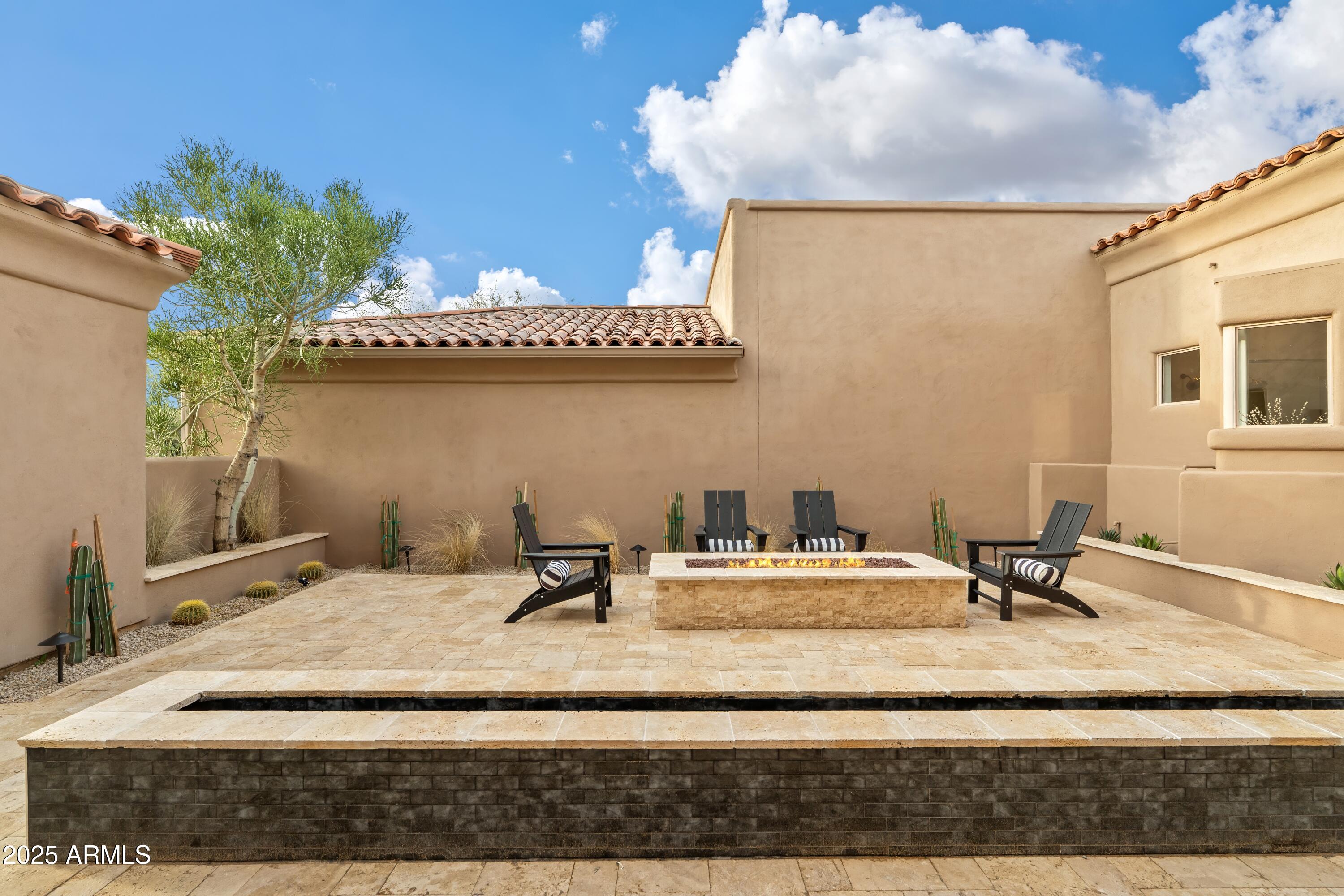 DC RANCH - Residential