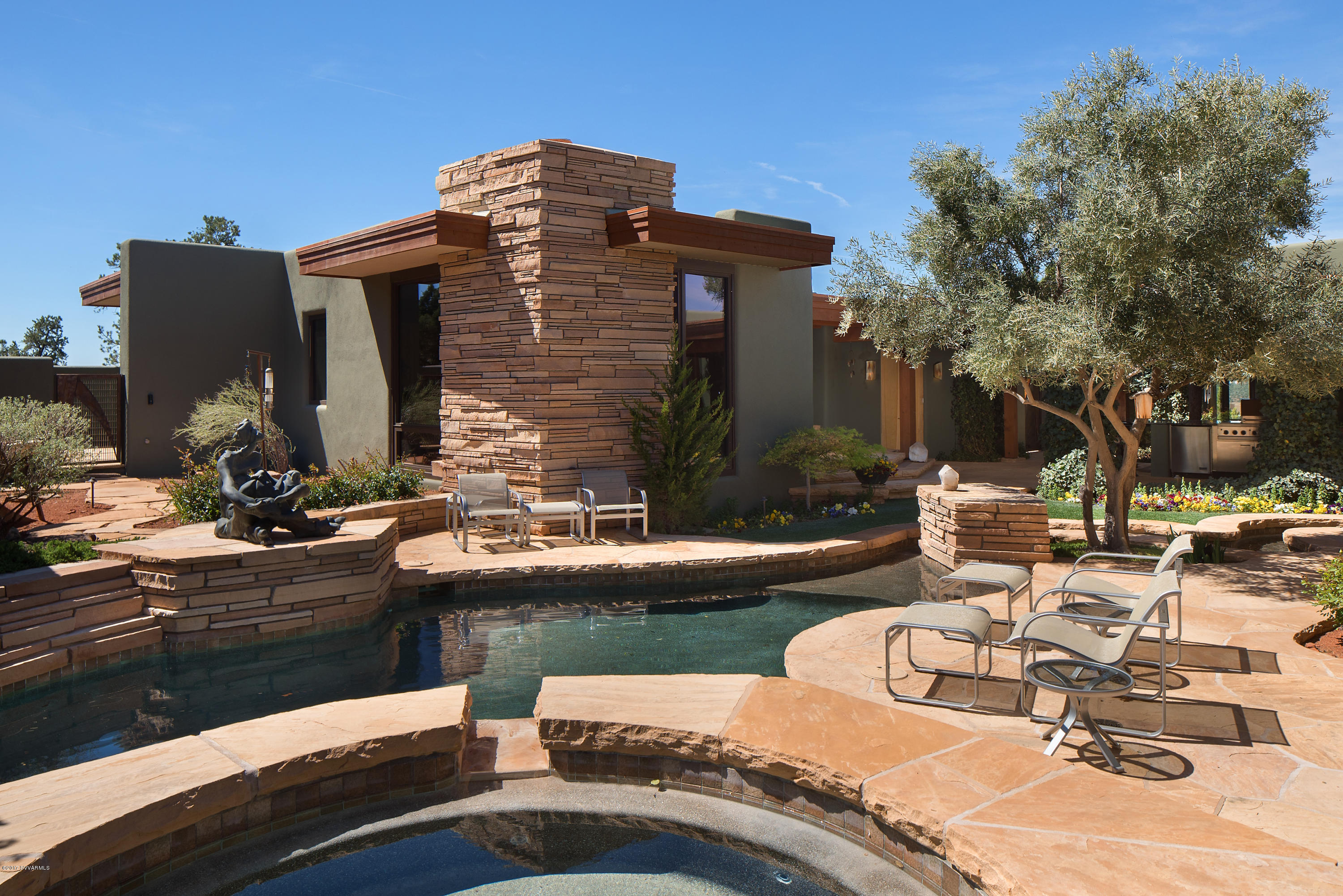 Est at Northslopes - Residential