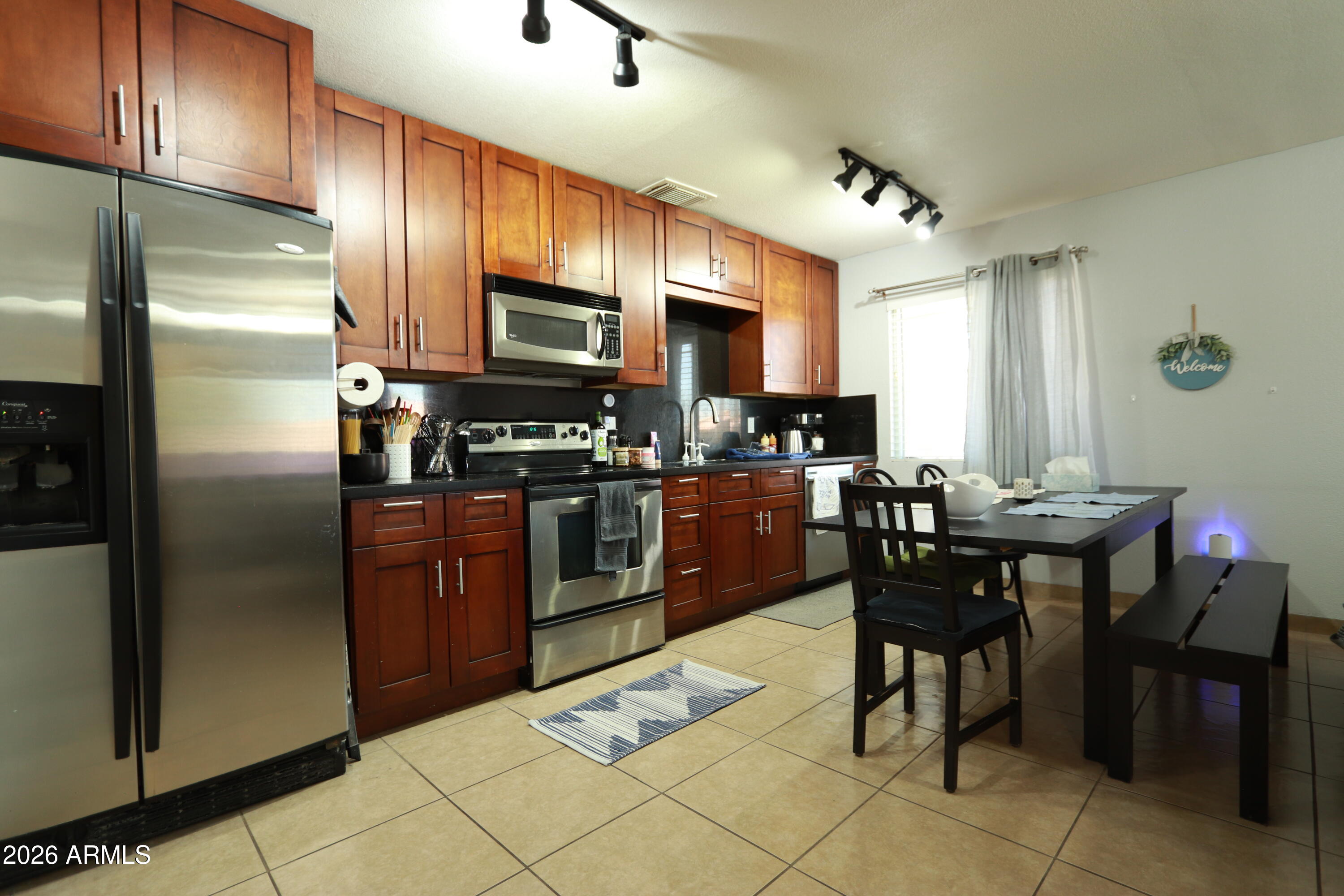 SHADOW MOUNTAIN VILLAS CONDOMINIUM AMD - Residential