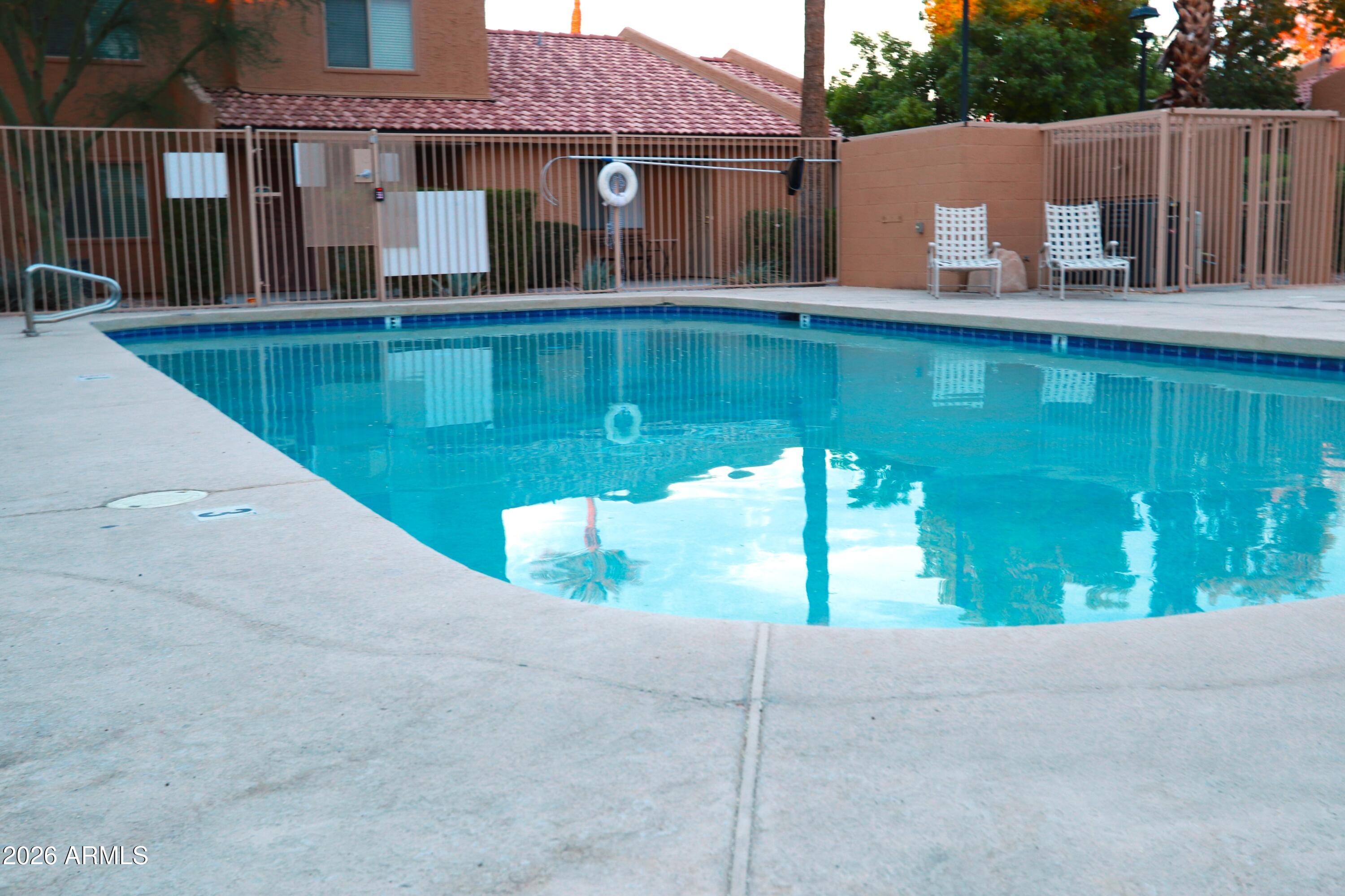 SHADOW MOUNTAIN VILLAS CONDOMINIUM AMD - Residential