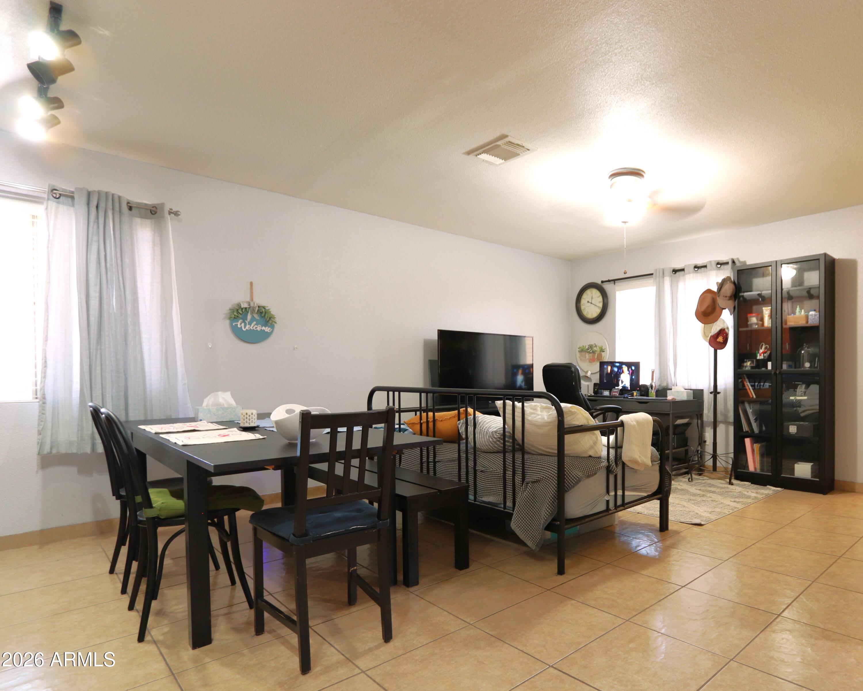 SHADOW MOUNTAIN VILLAS CONDOMINIUM AMD - Residential