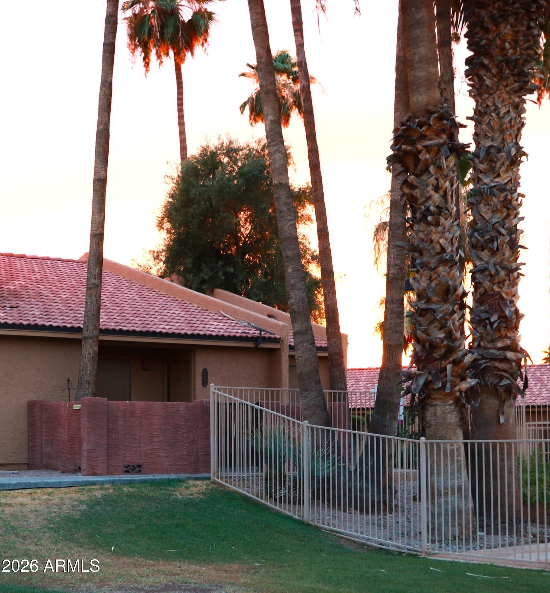 SHADOW MOUNTAIN VILLAS CONDOMINIUM AMD - Residential