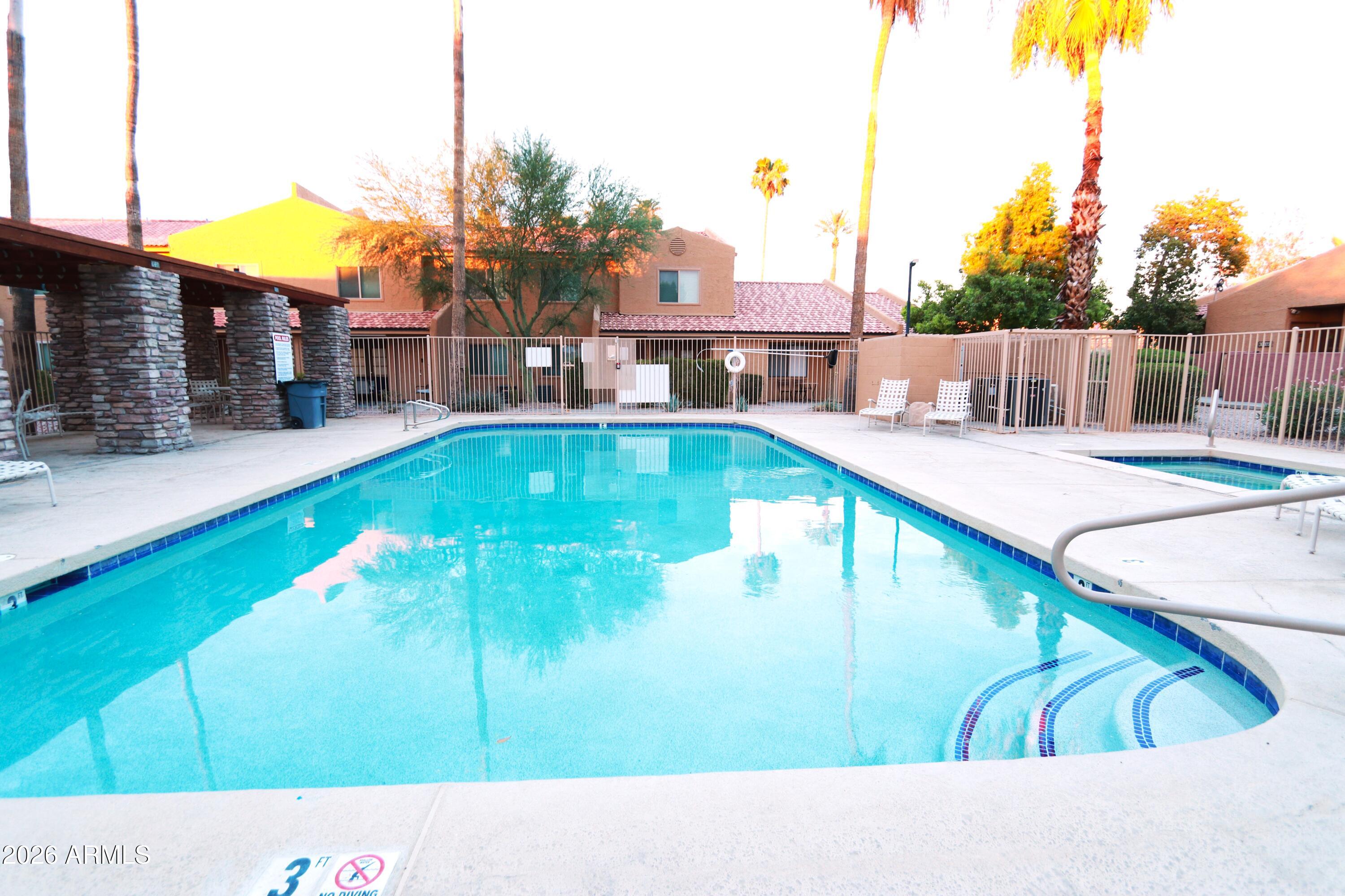 SHADOW MOUNTAIN VILLAS CONDOMINIUM AMD - Residential