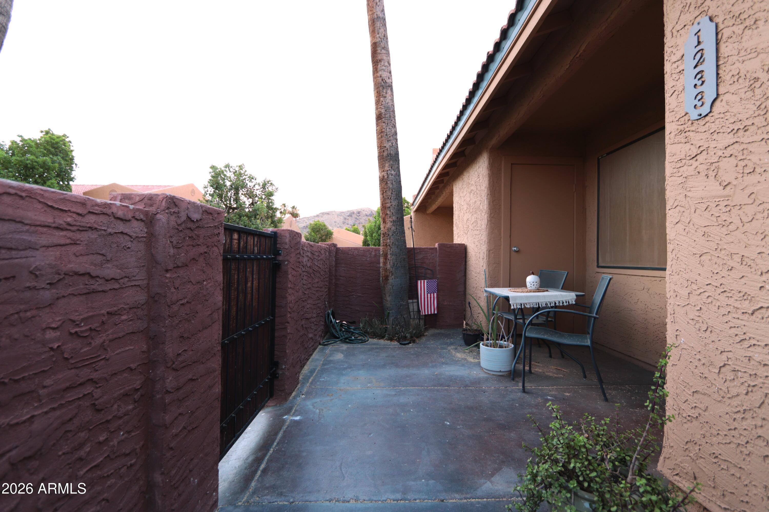 SHADOW MOUNTAIN VILLAS CONDOMINIUM AMD - Residential