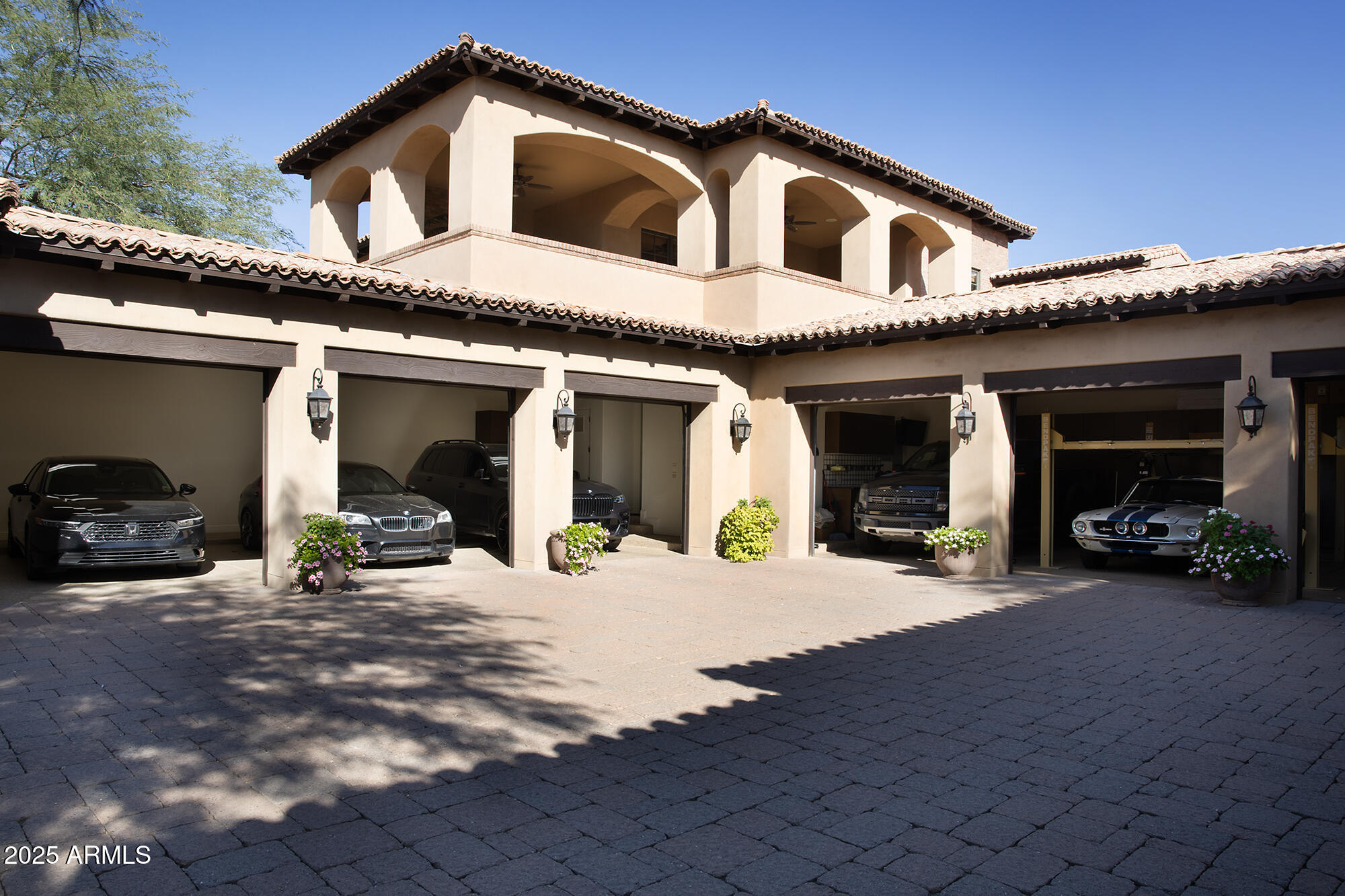 PRADO ESTATES - Residential