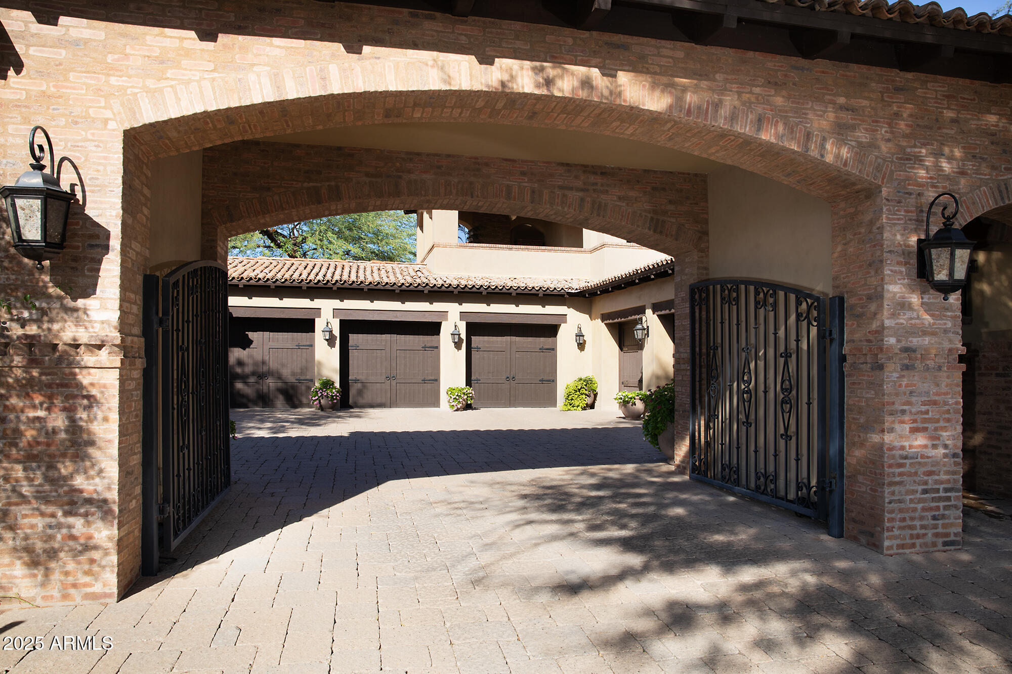 PRADO ESTATES - Residential
