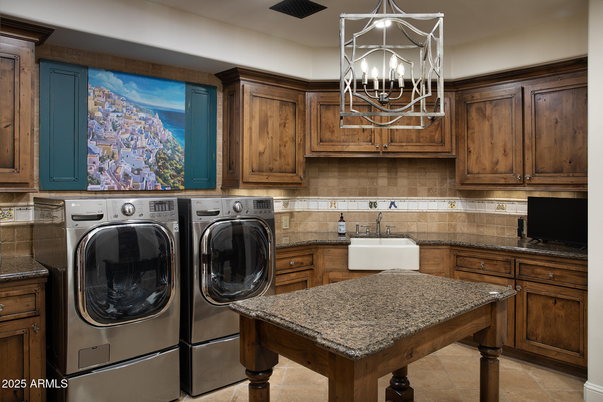 PRADO ESTATES - Residential