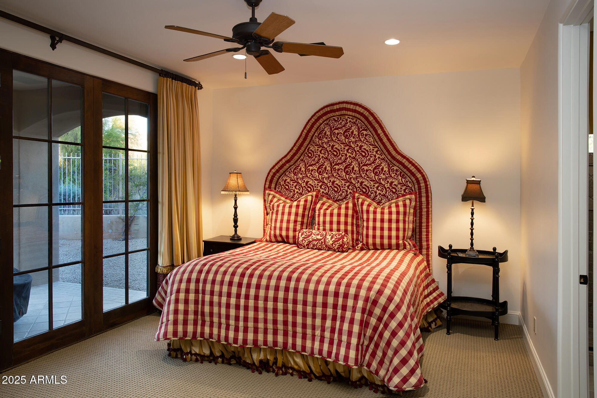 PRADO ESTATES - Residential