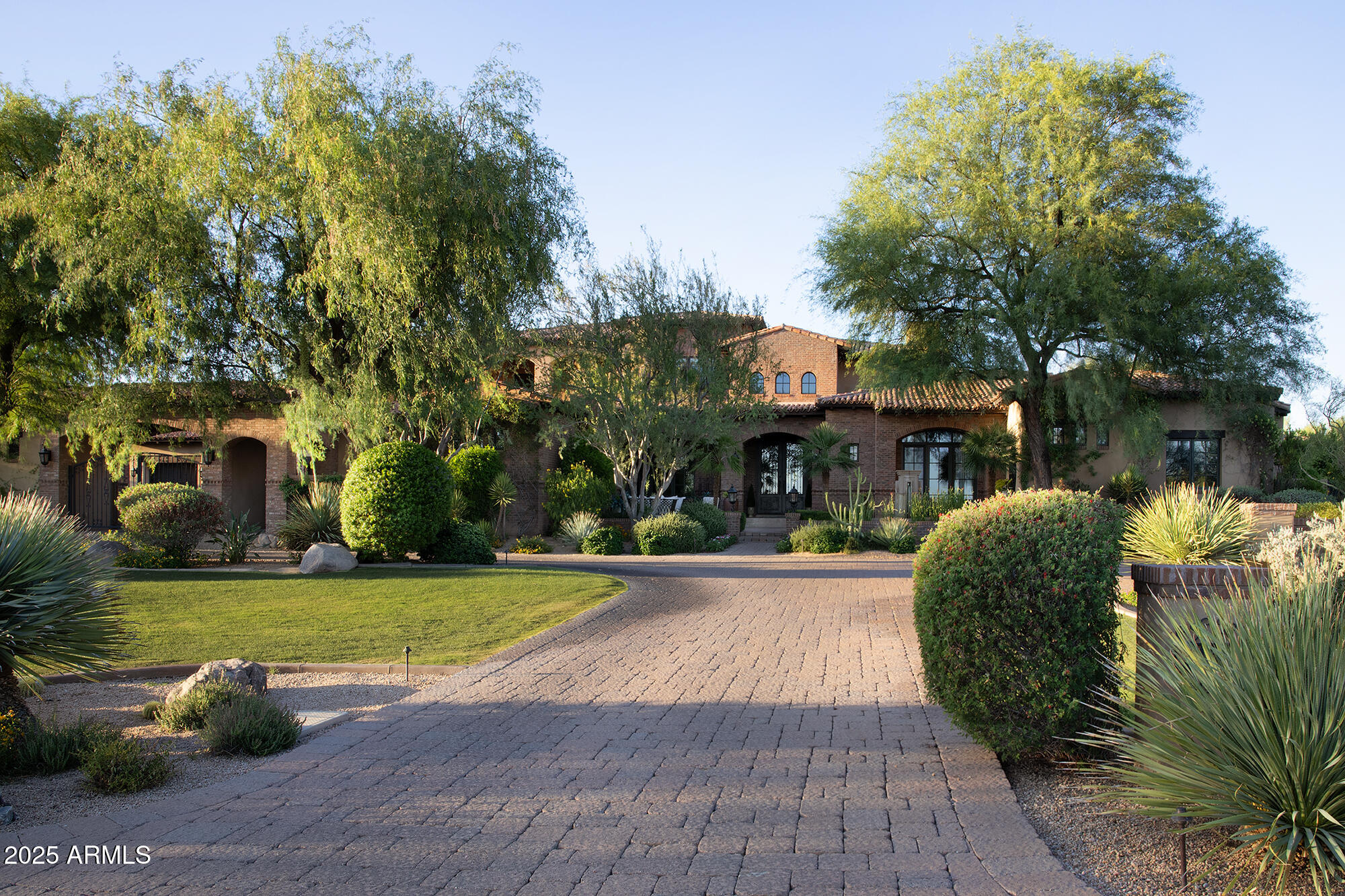 PRADO ESTATES - Residential