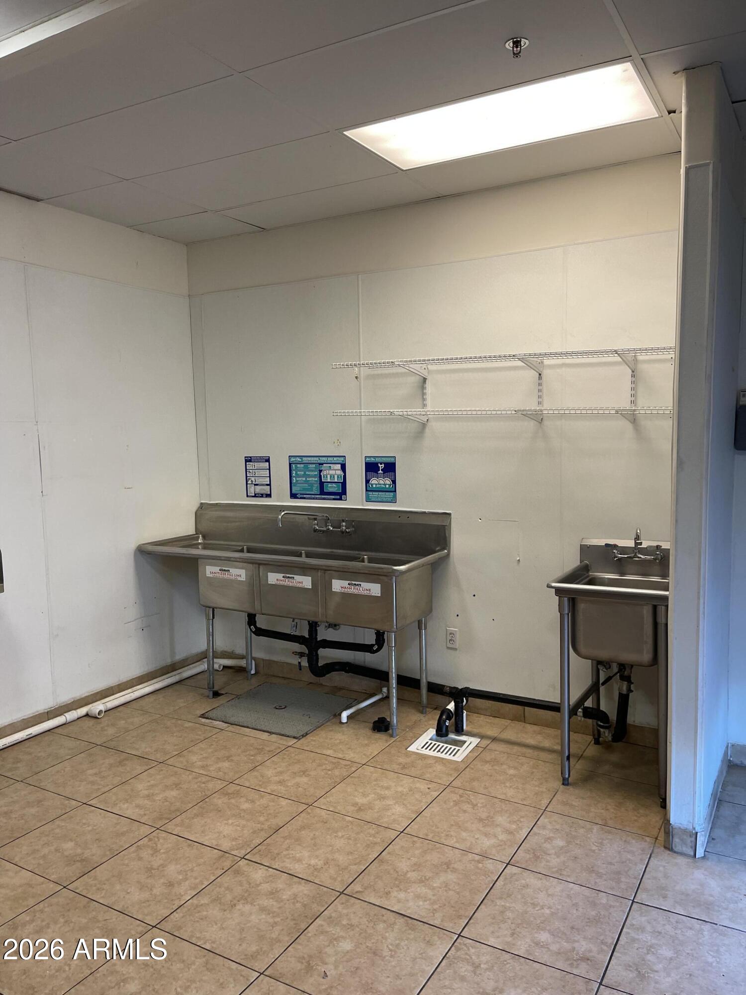 EAST LAKE CONDOMINIUMS - Commercial Lease