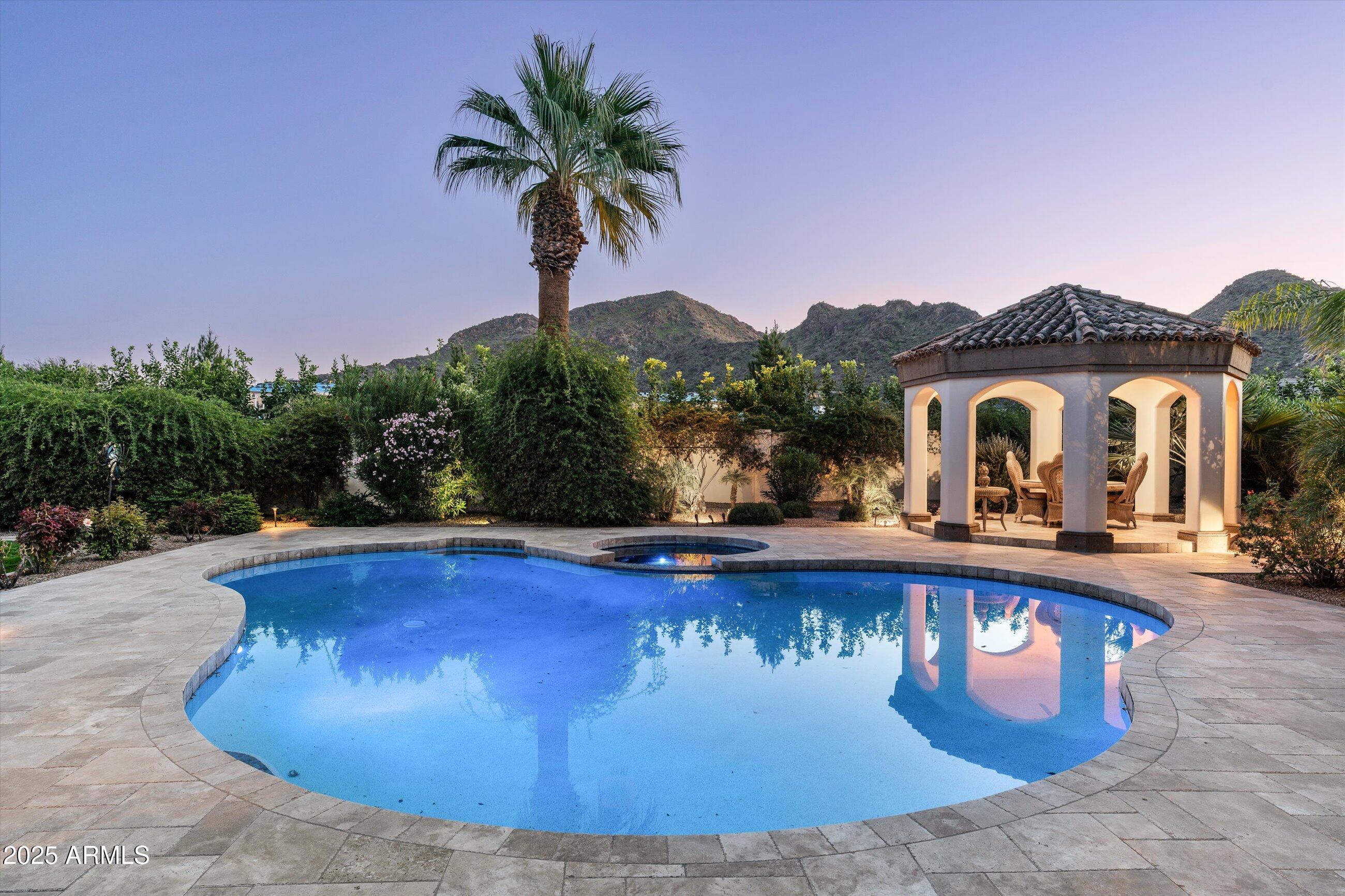PARADISE - Residential