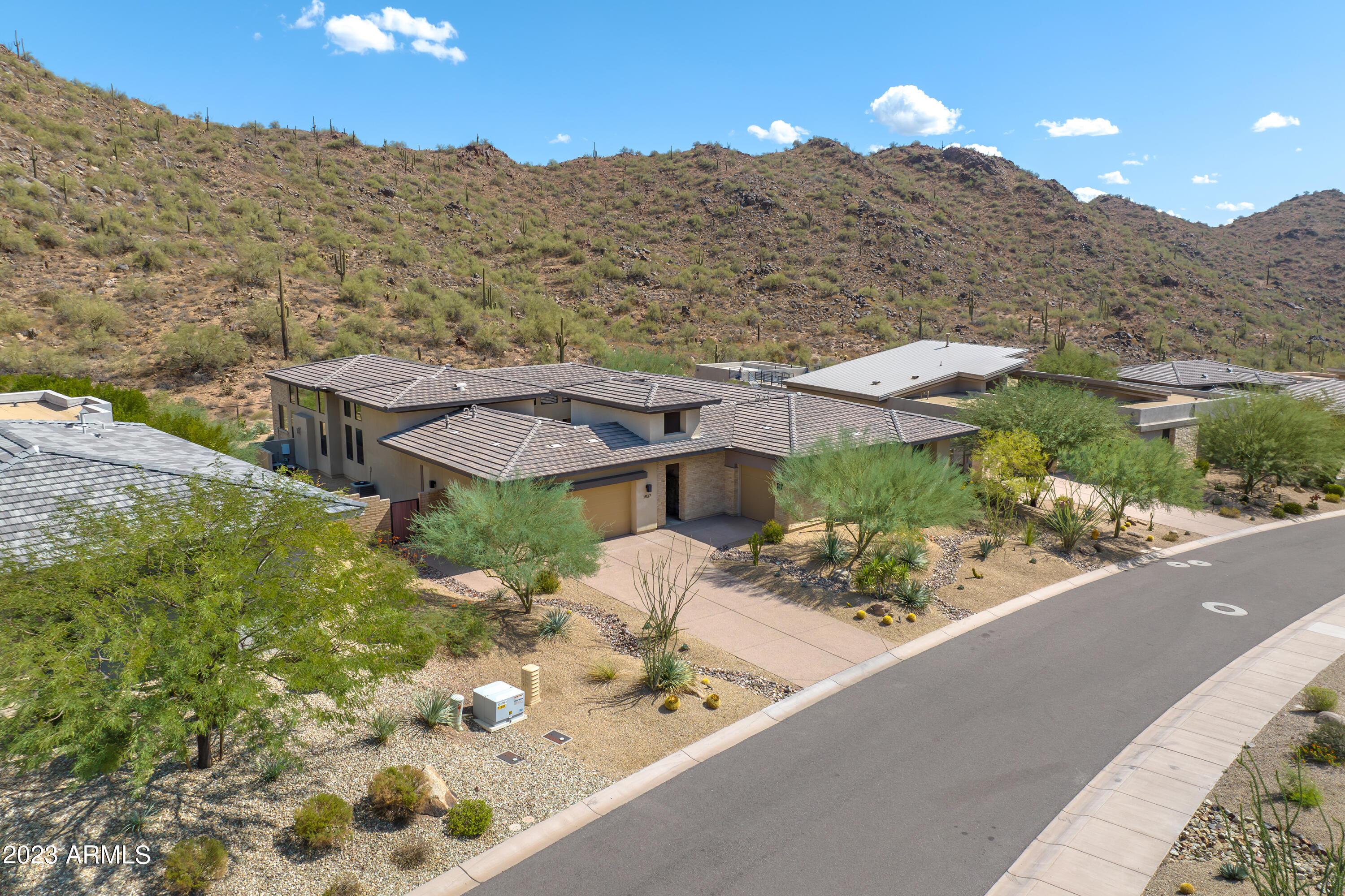 Adero Canyon - Residential