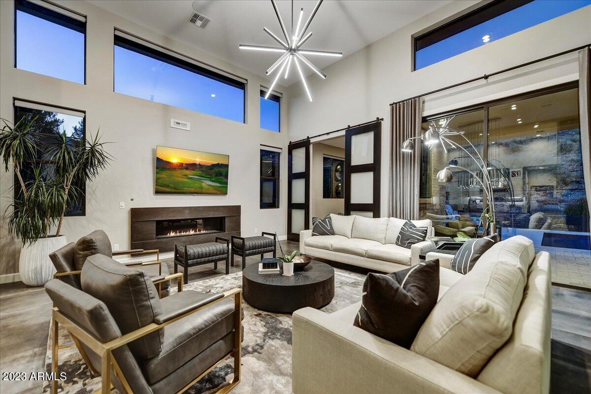 Adero Canyon - Residential