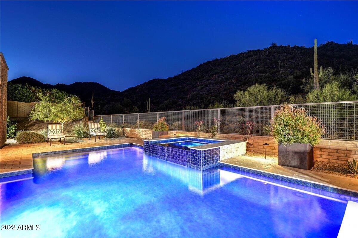 Adero Canyon - Residential