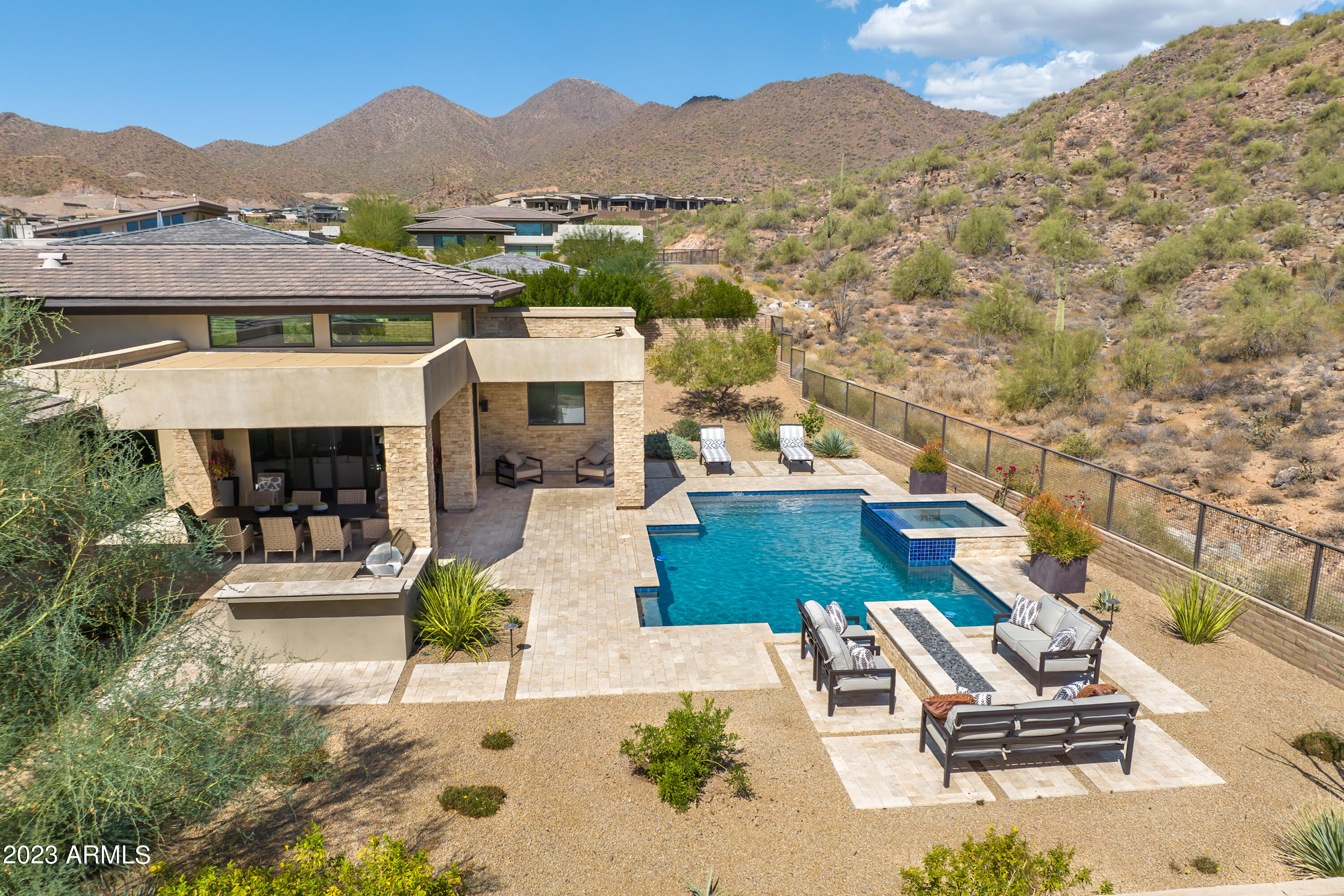 Adero Canyon - Residential