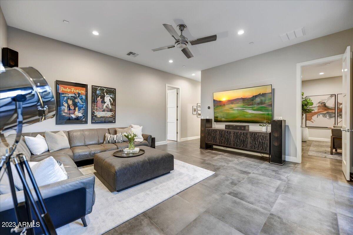 Adero Canyon - Residential