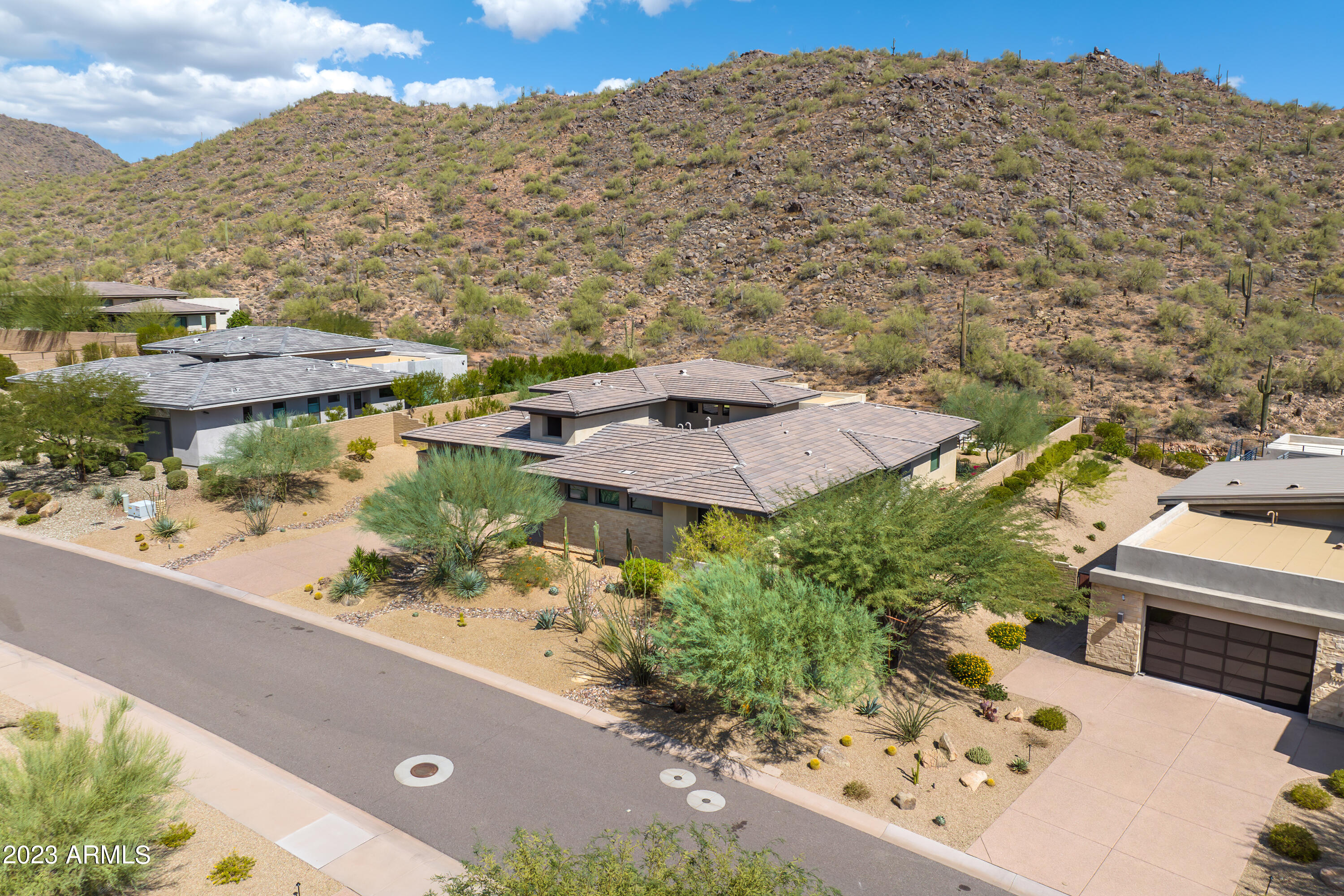 Adero Canyon - Residential