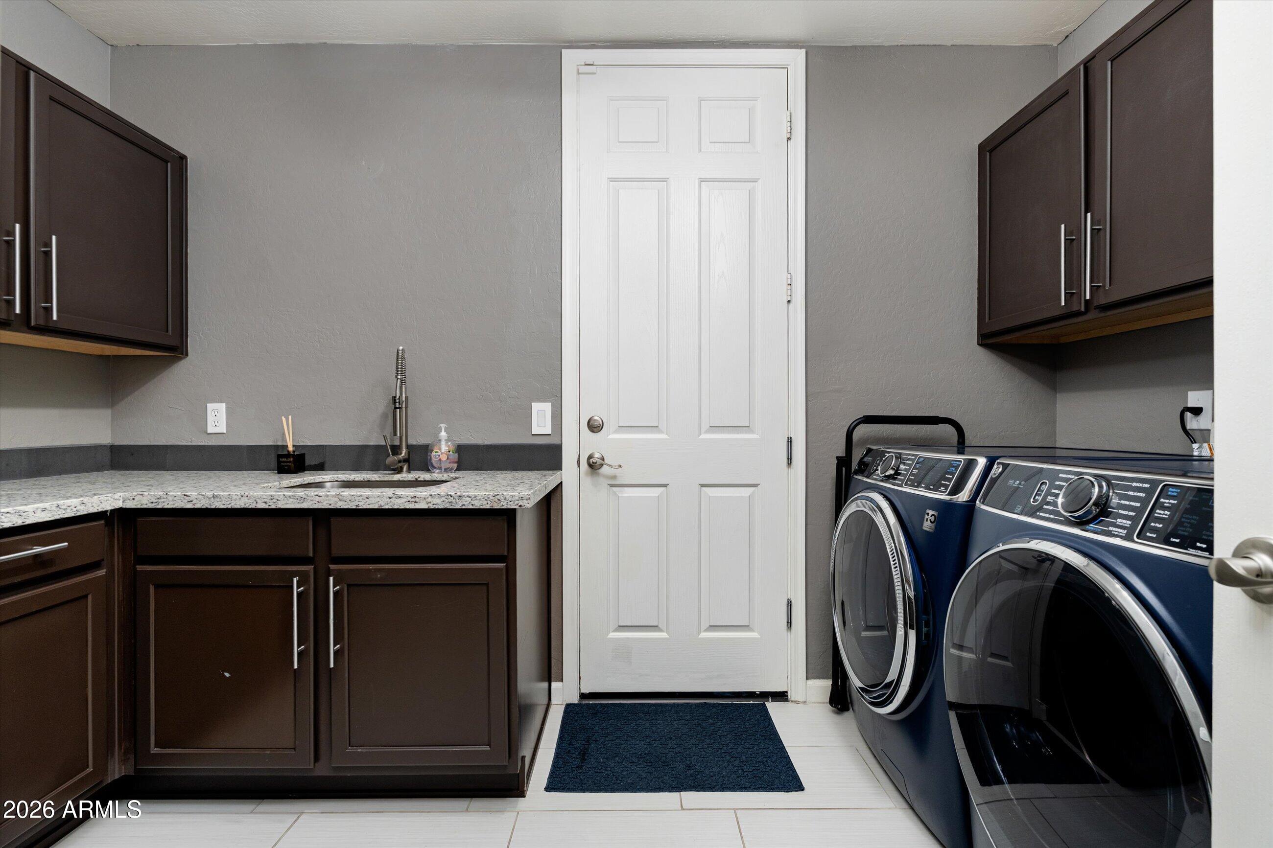 DESERT RIDGE LOT 31 - Residential
