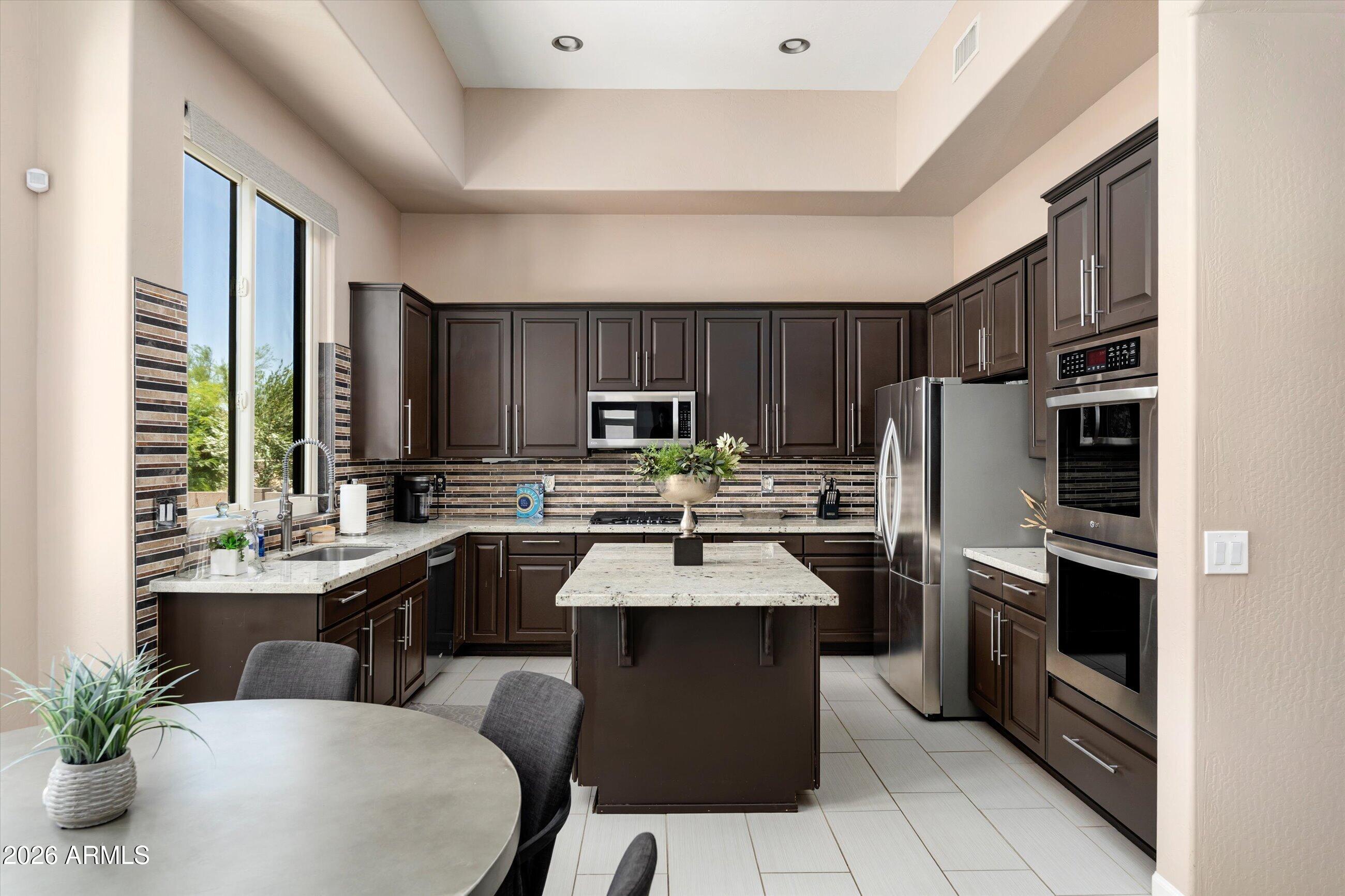 DESERT RIDGE LOT 31 - Residential