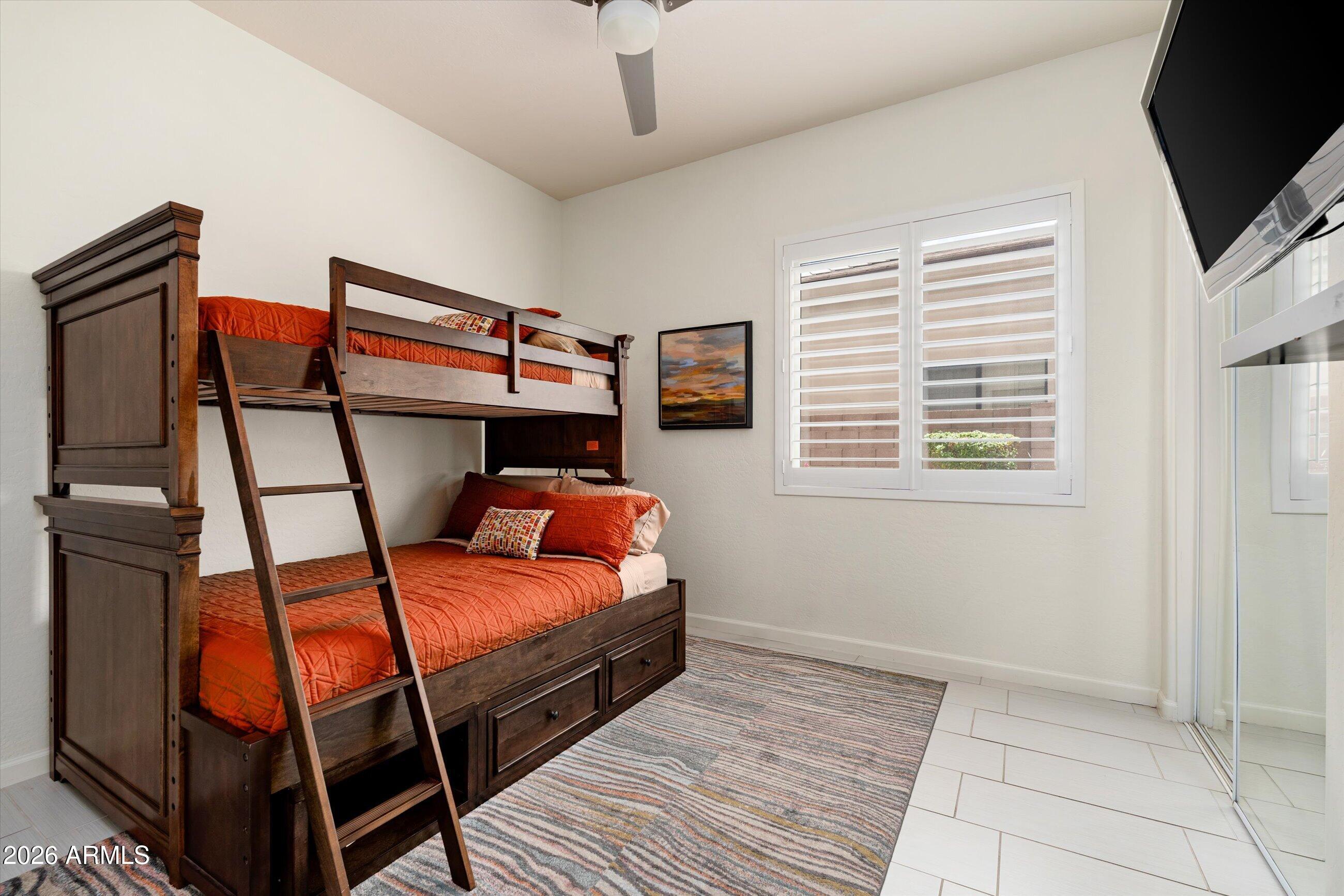 DESERT RIDGE LOT 31 - Residential