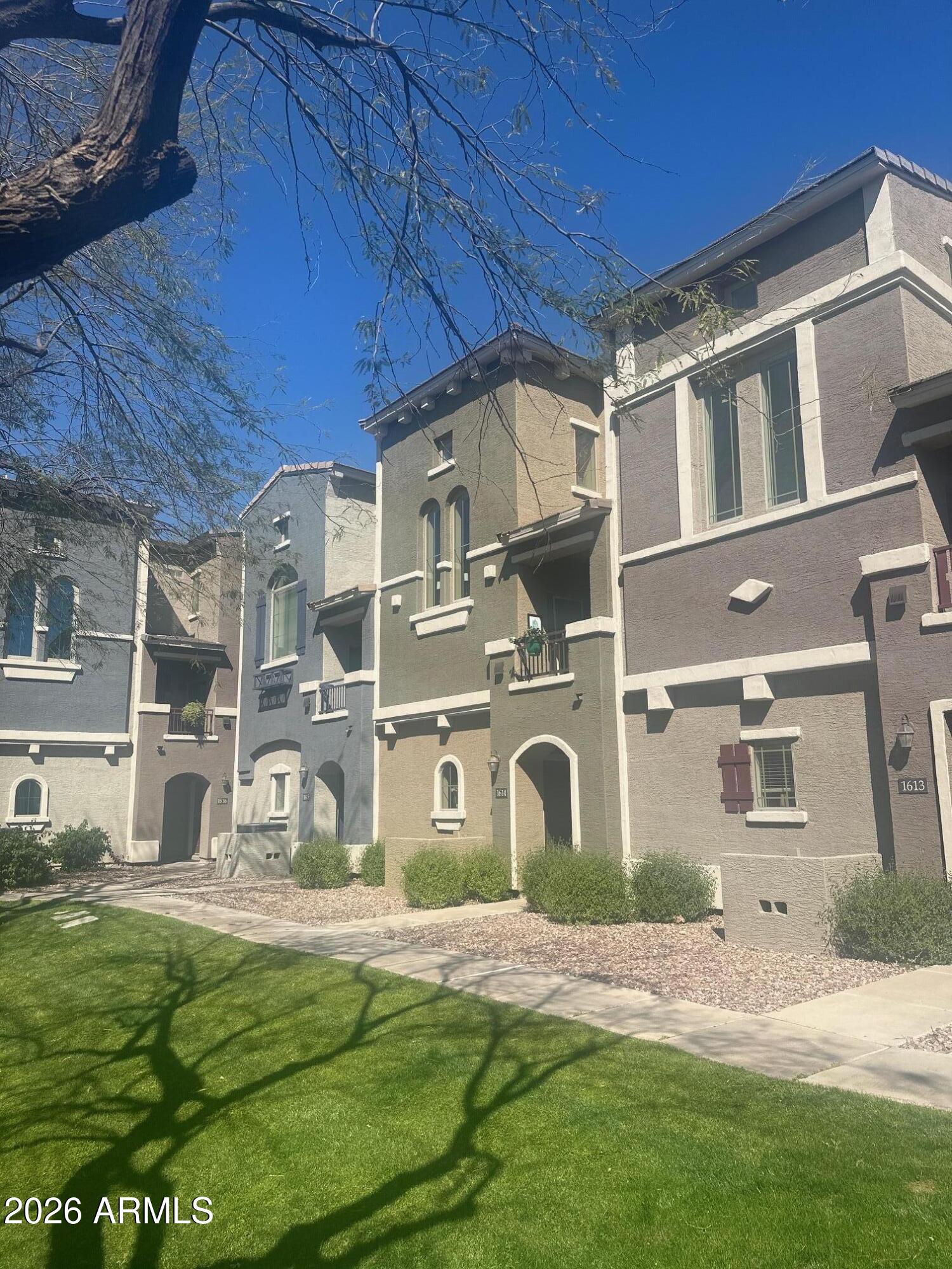 VILLAGIO AT TEMPE CONDOMINIUM AMD - Residential Lease