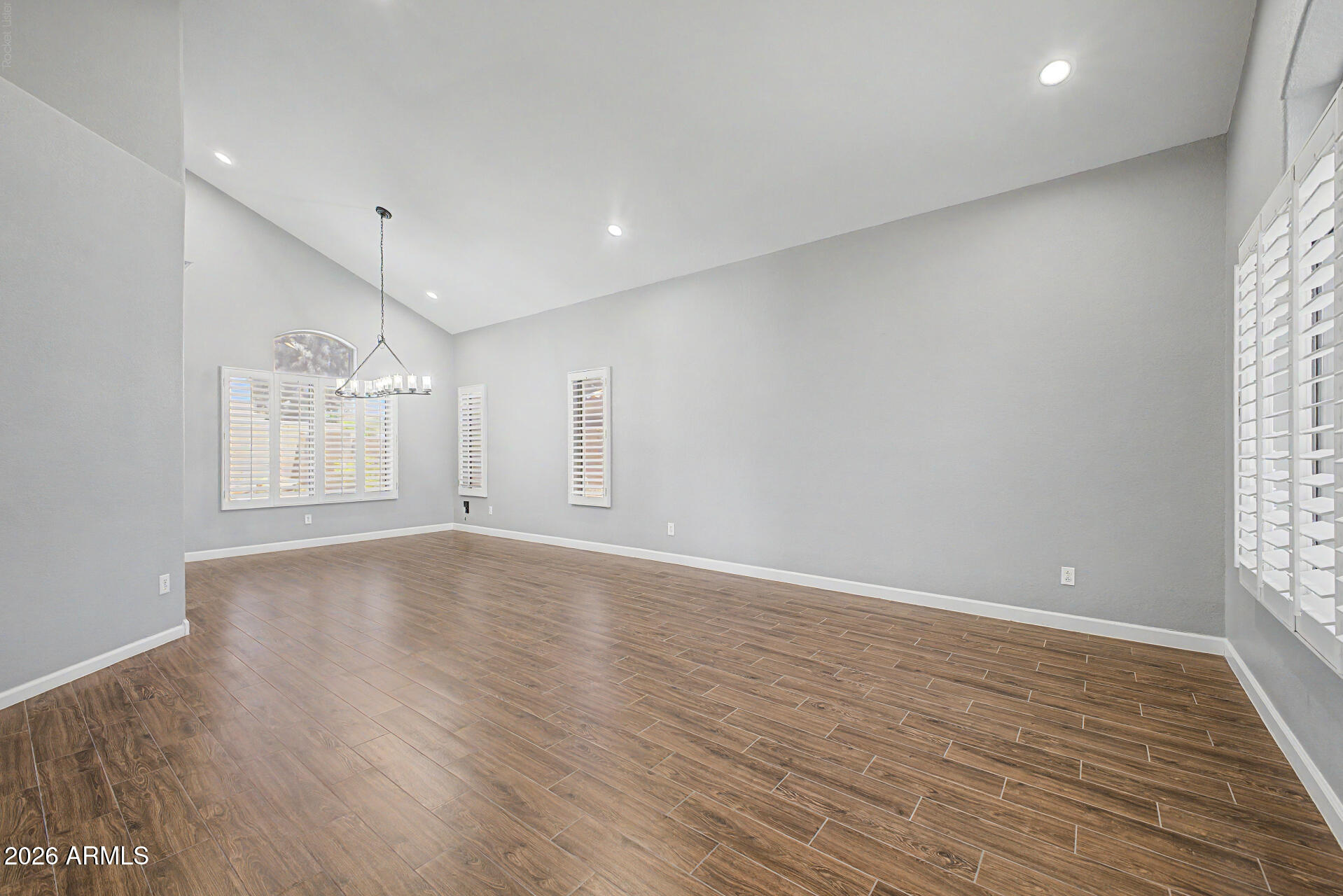 TRIPLE CROWN 3 - Residential
