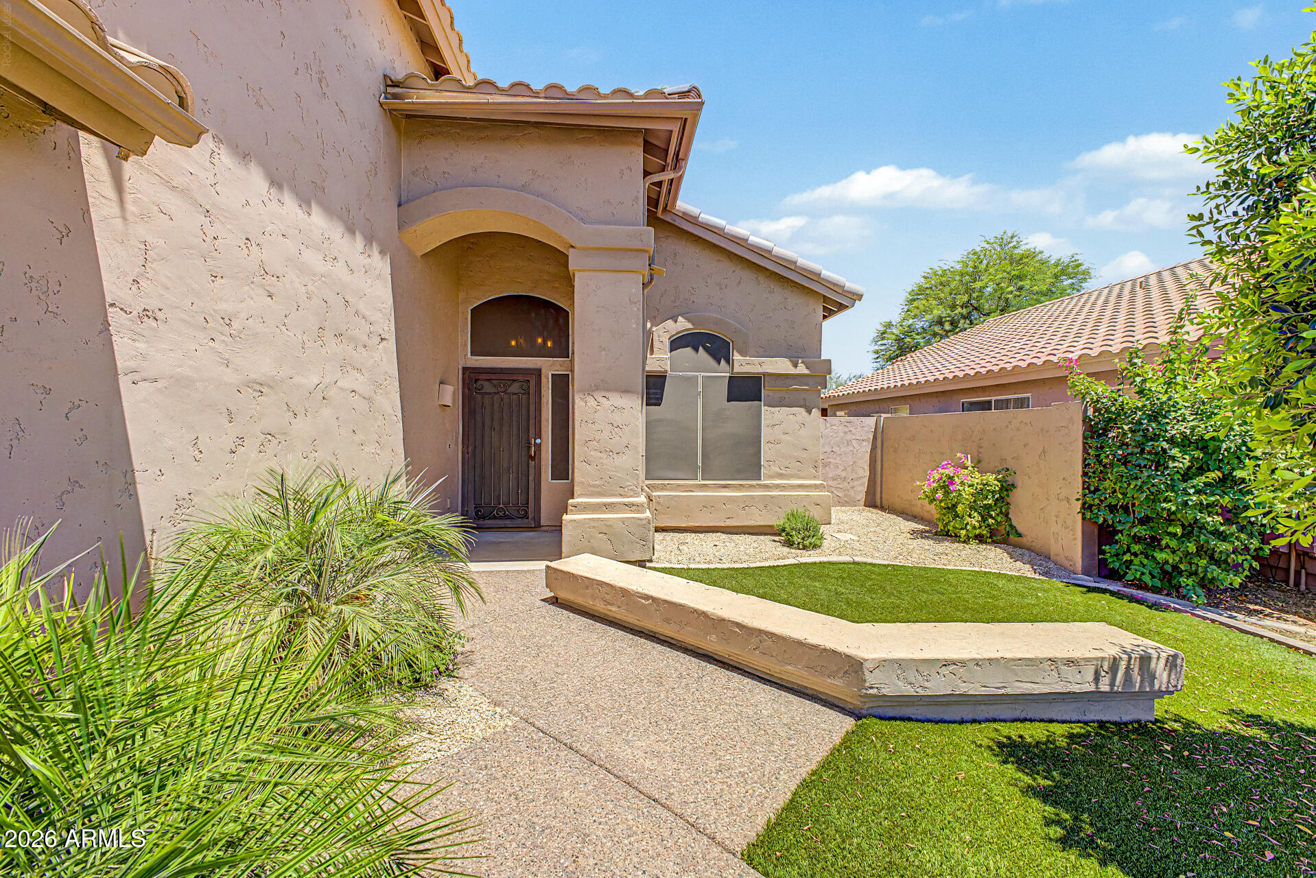 TRIPLE CROWN 3 - Residential