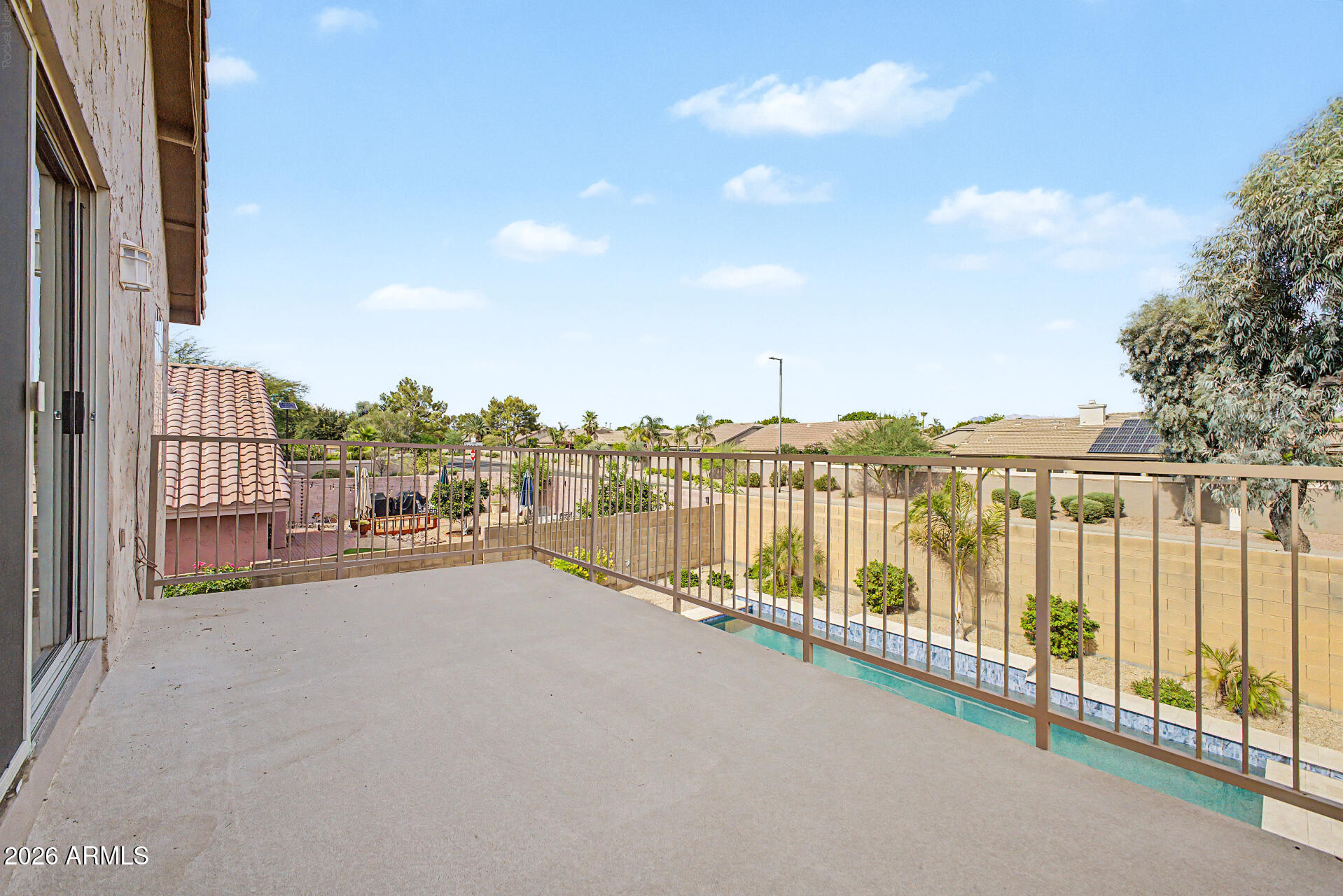TRIPLE CROWN 3 - Residential