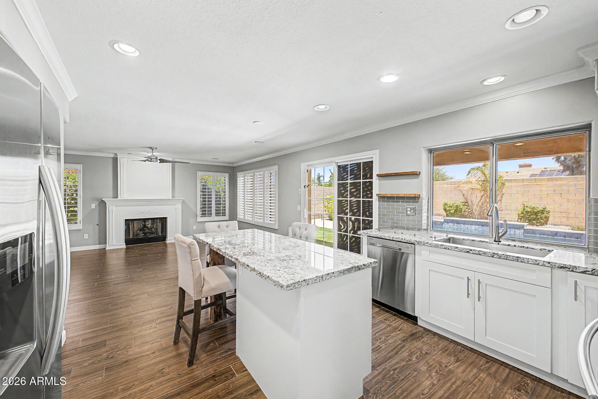TRIPLE CROWN 3 - Residential