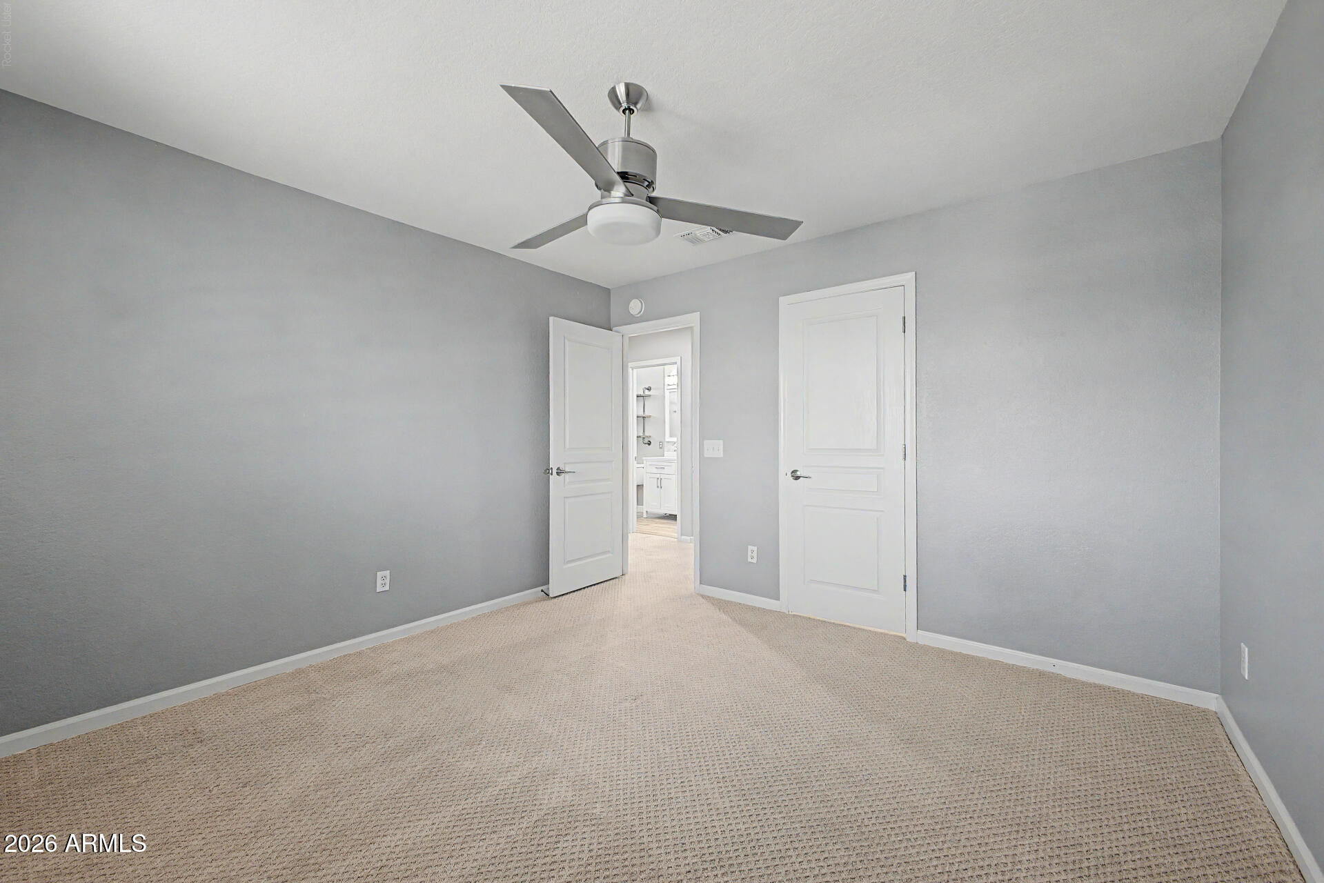 TRIPLE CROWN 3 - Residential