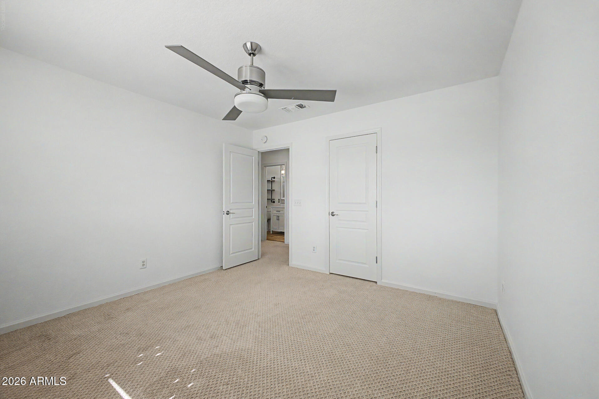 TRIPLE CROWN 3 - Residential