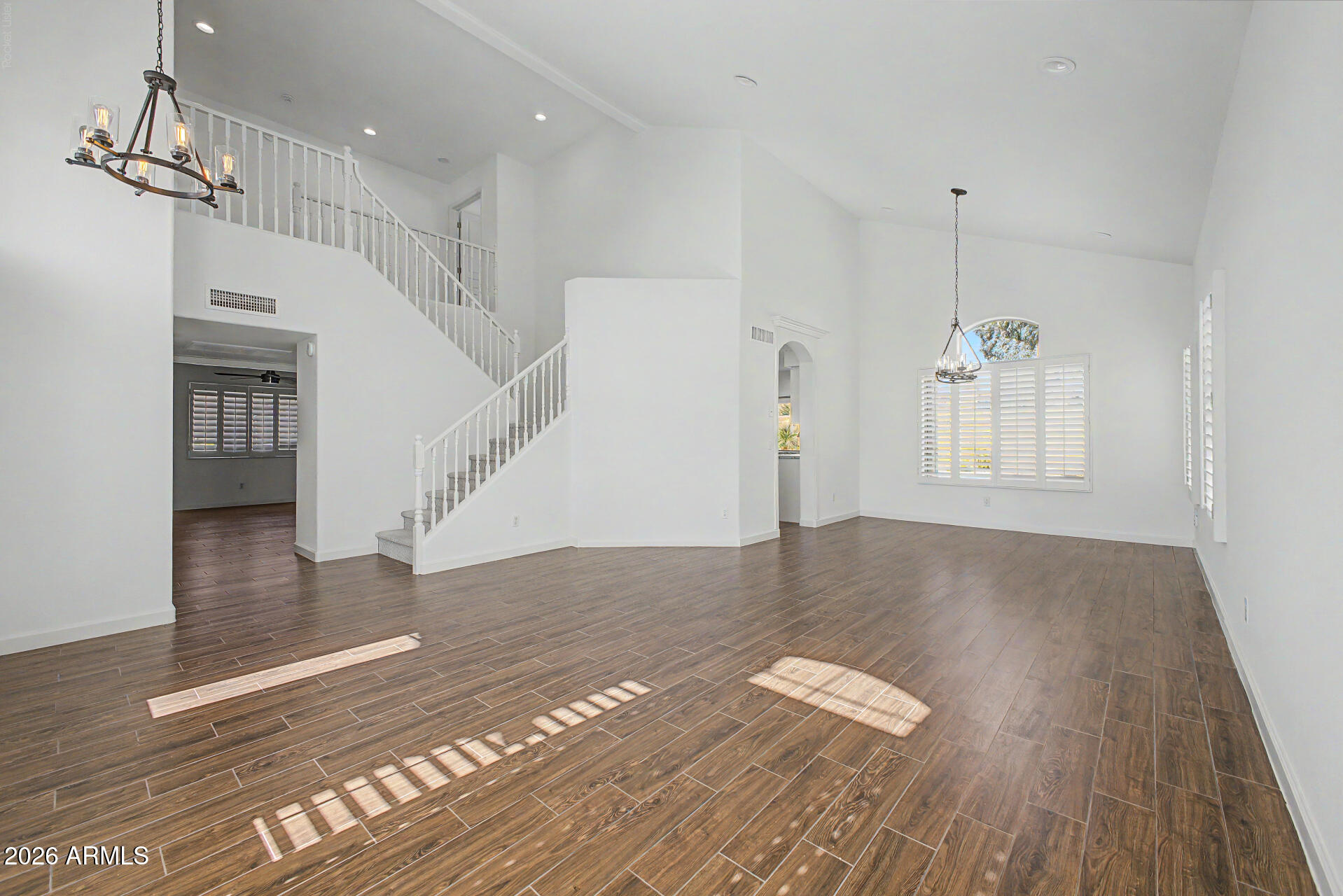 TRIPLE CROWN 3 - Residential