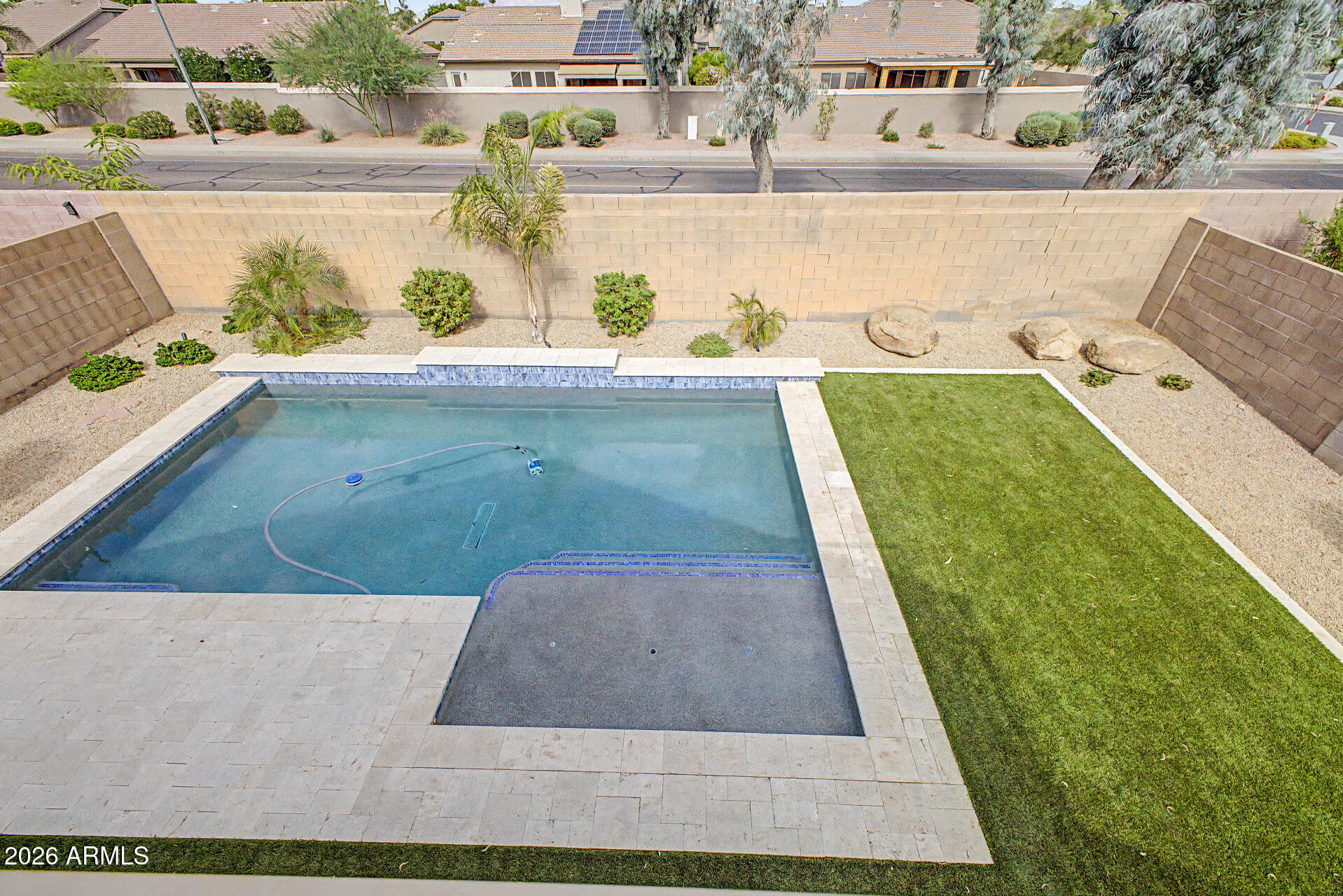 TRIPLE CROWN 3 - Residential