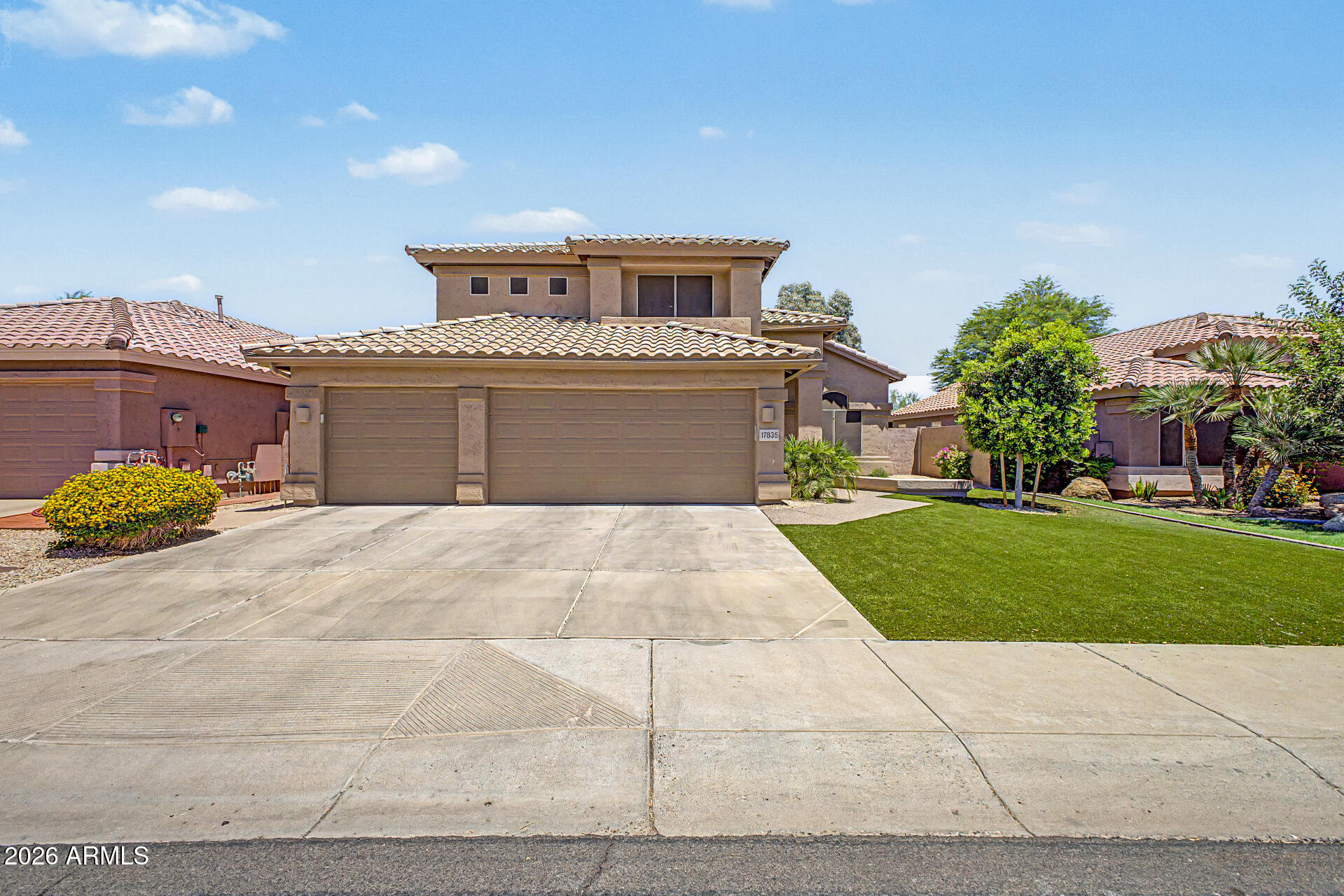 TRIPLE CROWN 3 - Residential